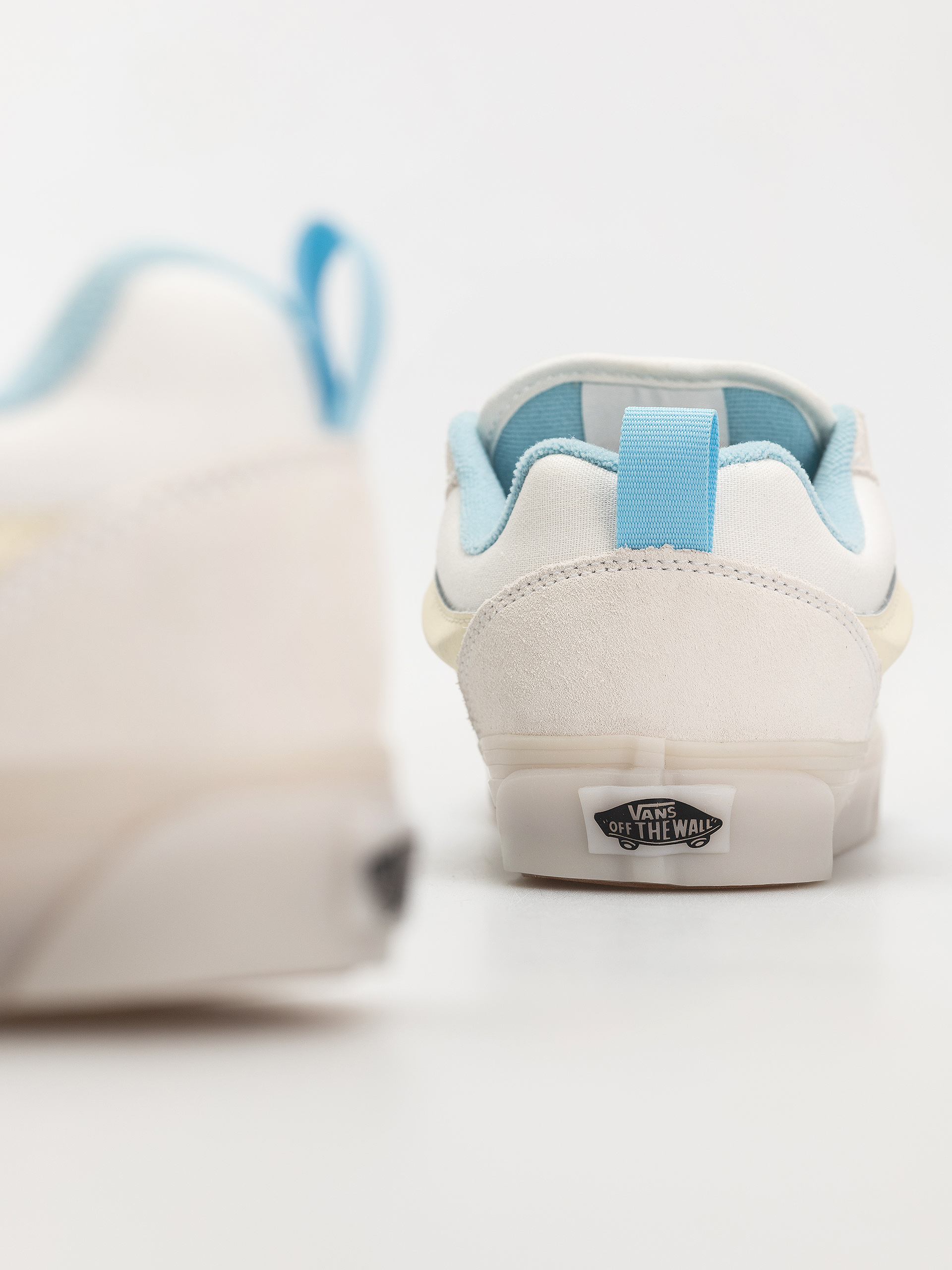 Обувки Vans Knu Skool (glow white/blue)