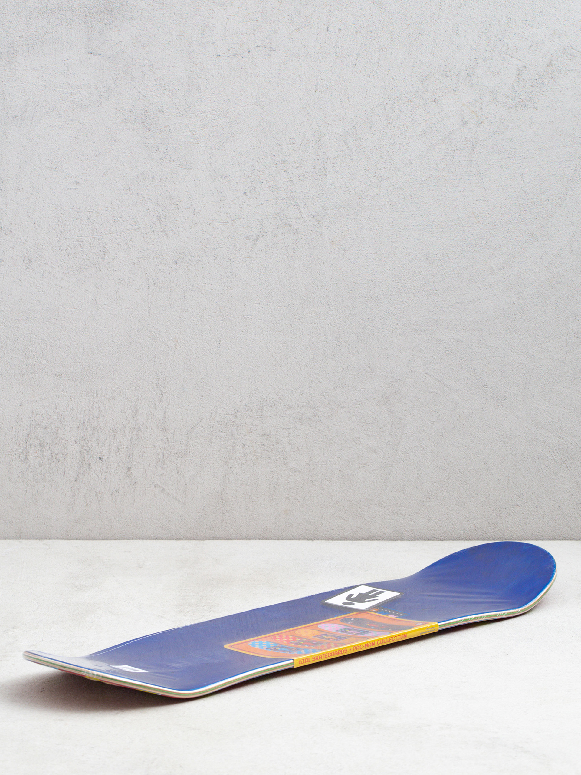 Дъска Girl Skateboard Geering Pac Man (red)