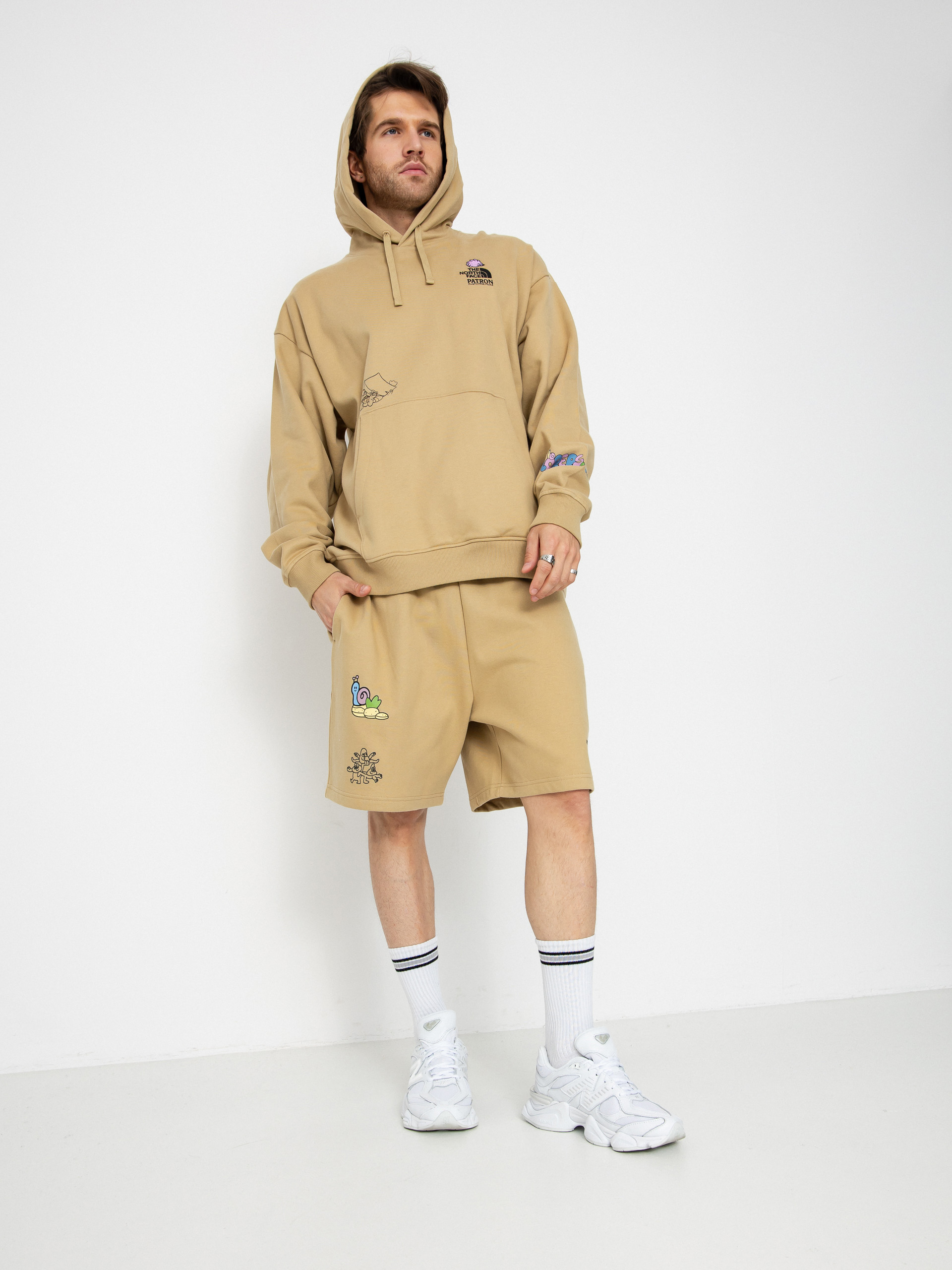 Суитшърт с качулка The North Face Mountain Cleanup Oversized HD (khaki stone)