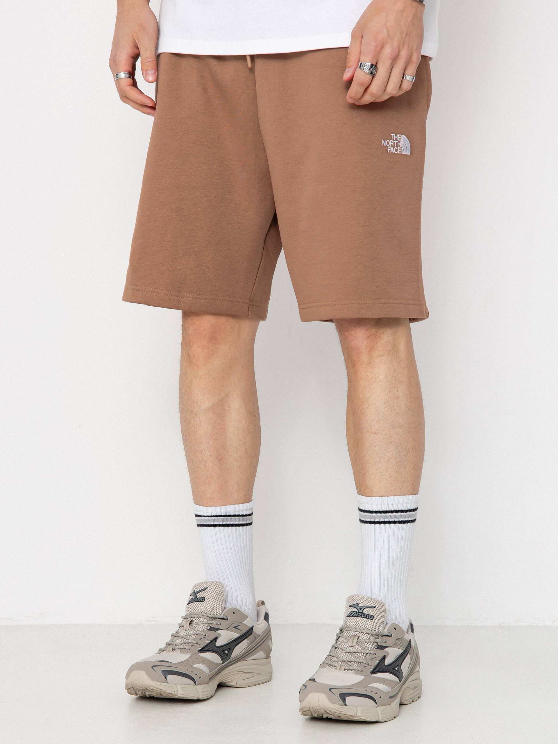 Къси панталони The North Face Essential Relaxed (latte)