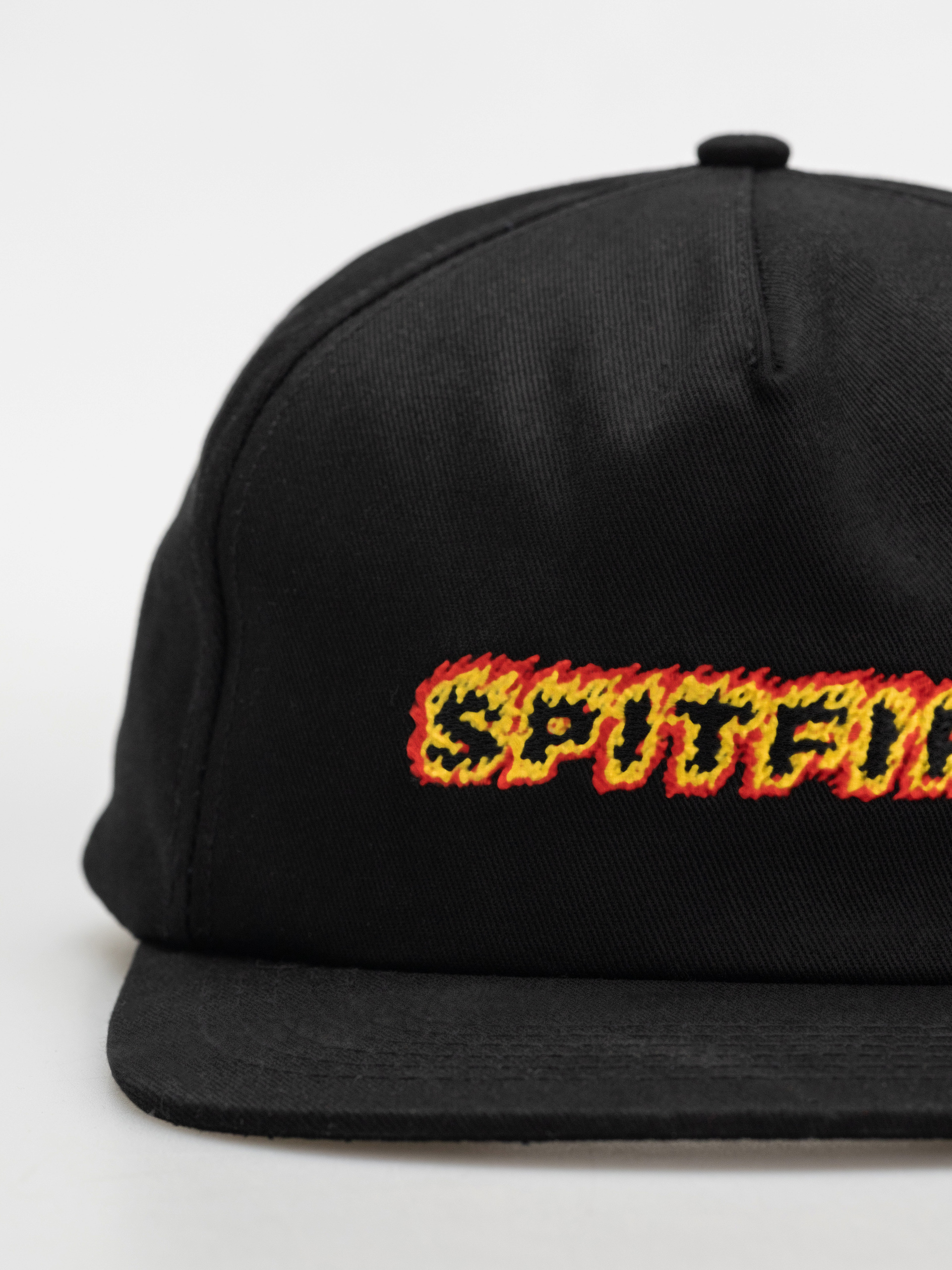 Шапка с козирка Spitfire Flames Script (black)