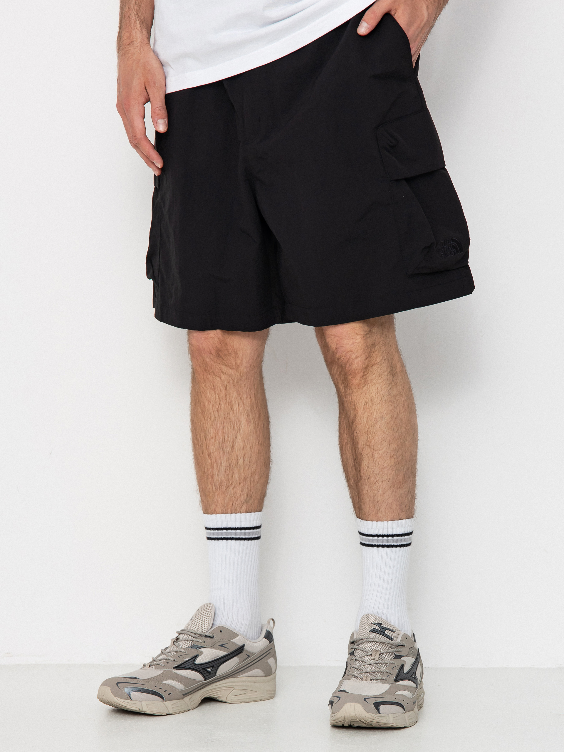 Къси панталони The North Face Cargo Pocket (tnf black)