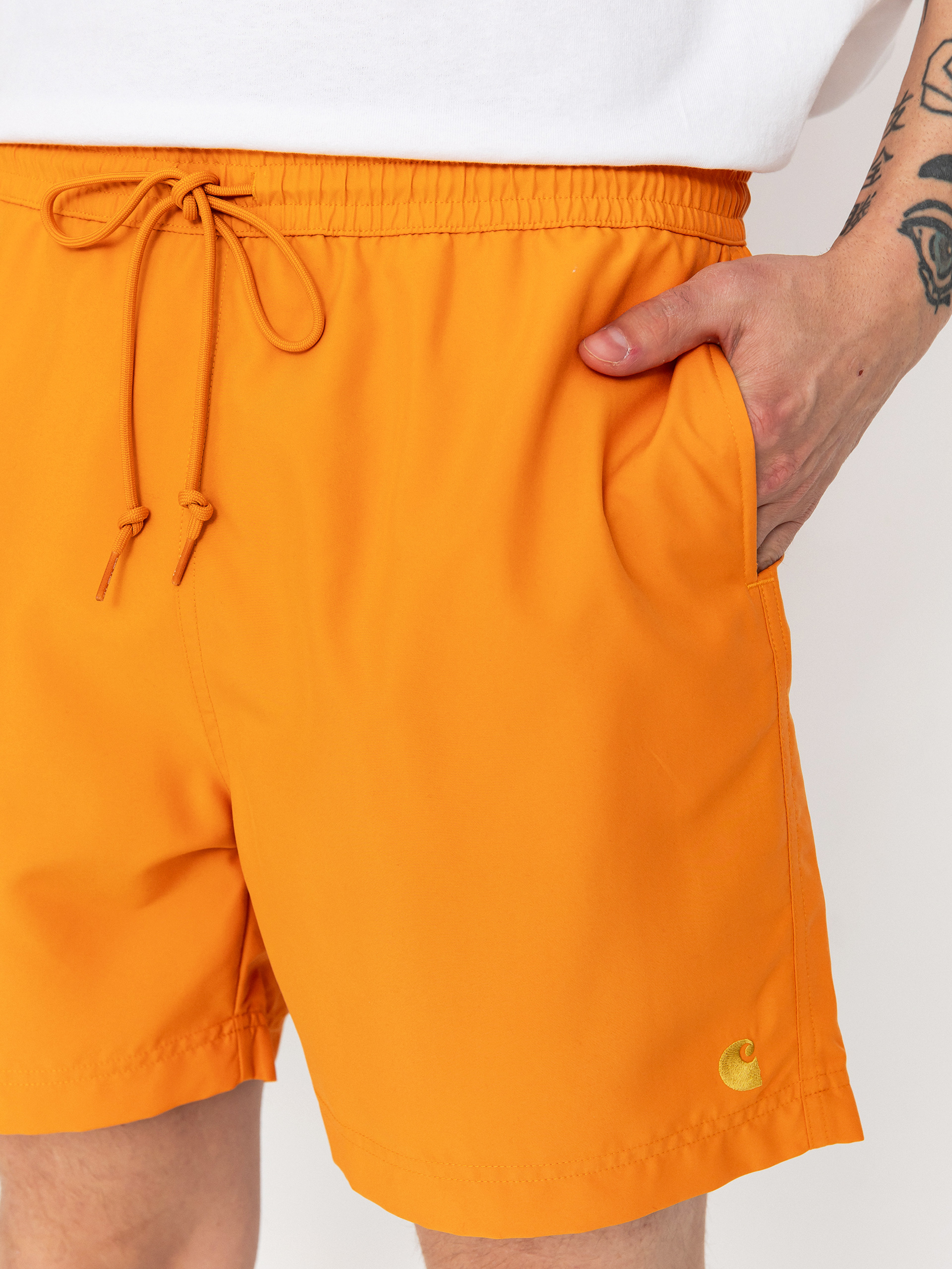 Къси панталони Carhartt WIP Chase Swim (pumpkin/gold)