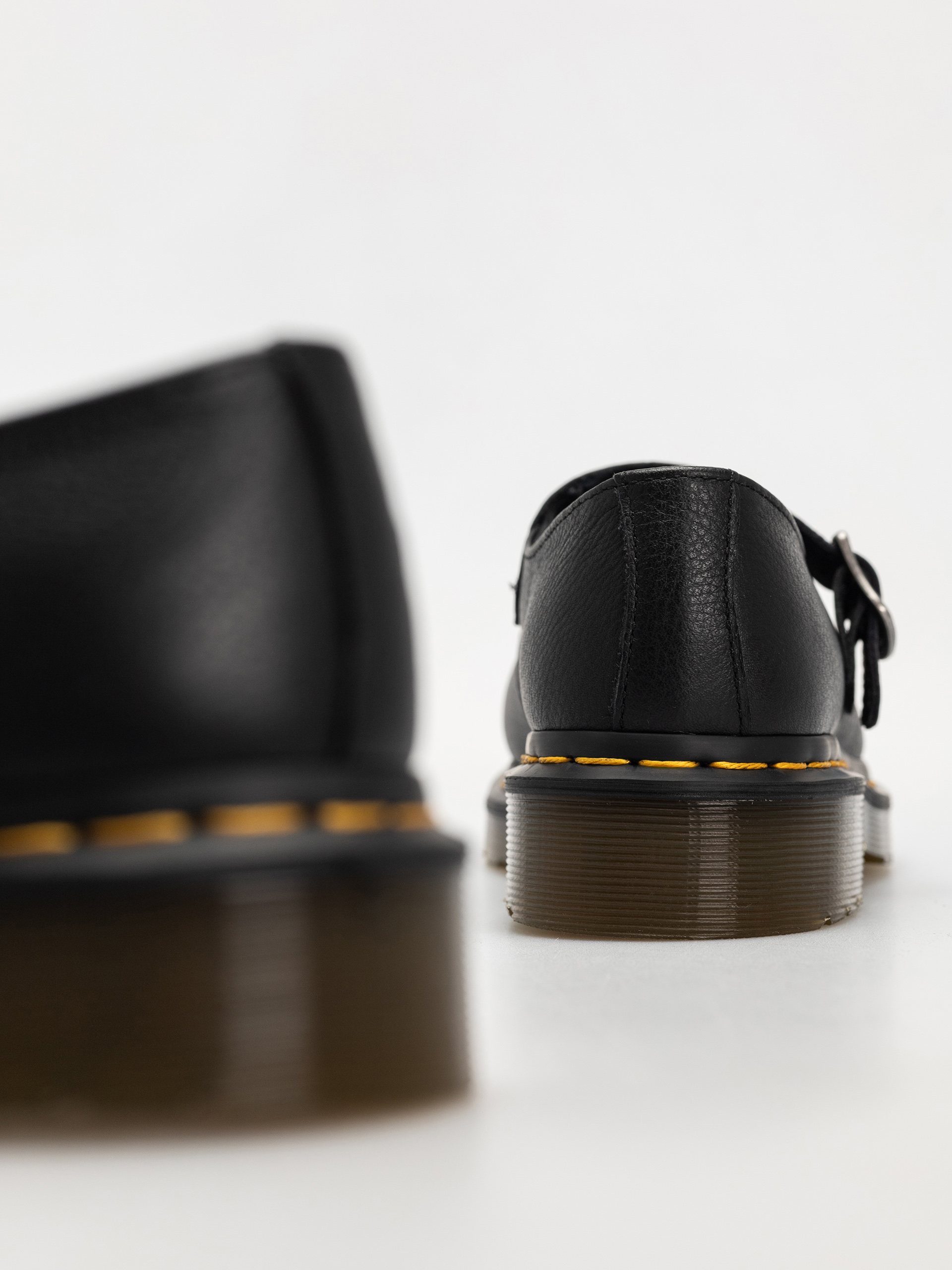 Обувки Dr. Martens Elphie Mary Jane Wmn (black virginia)