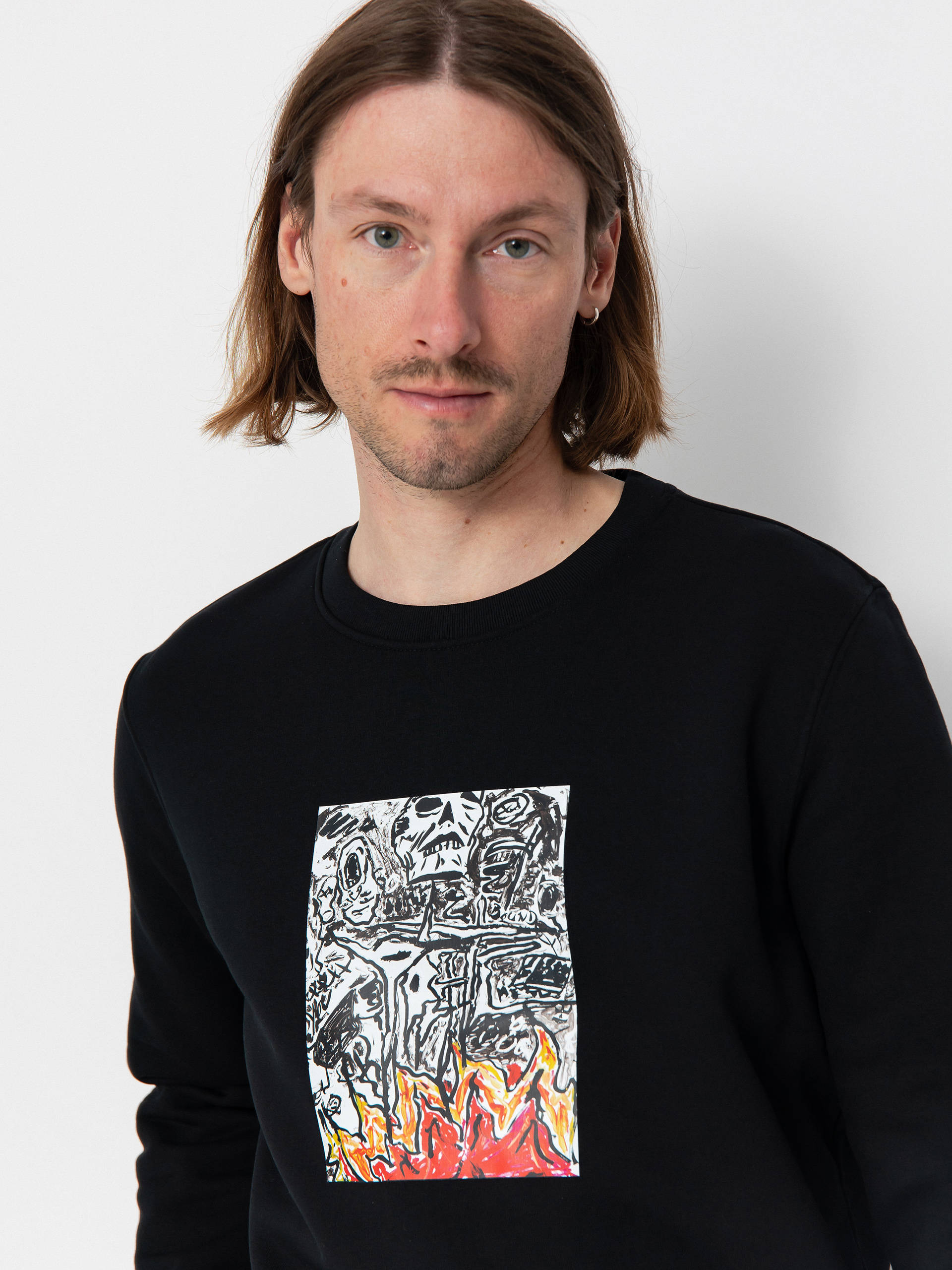 Суитшърт Poetic Collective Burning Skull (black)