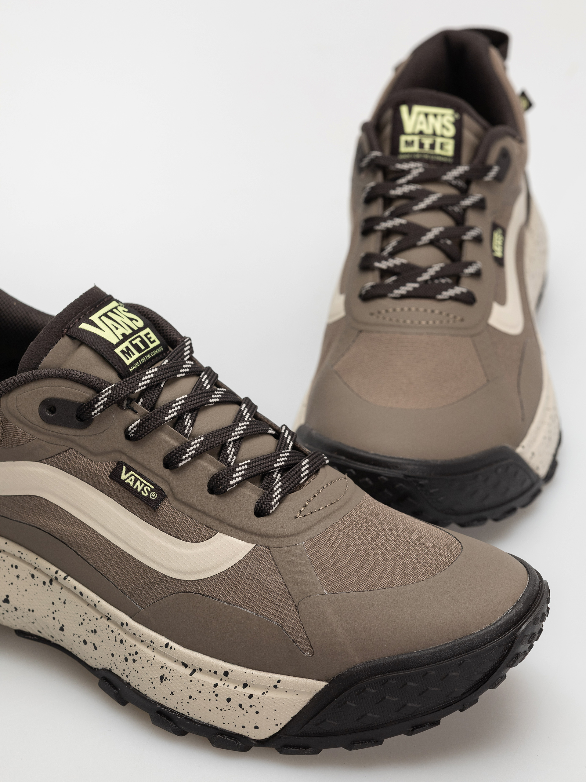 Обувки Vans Mte Crosspath (brown/black)