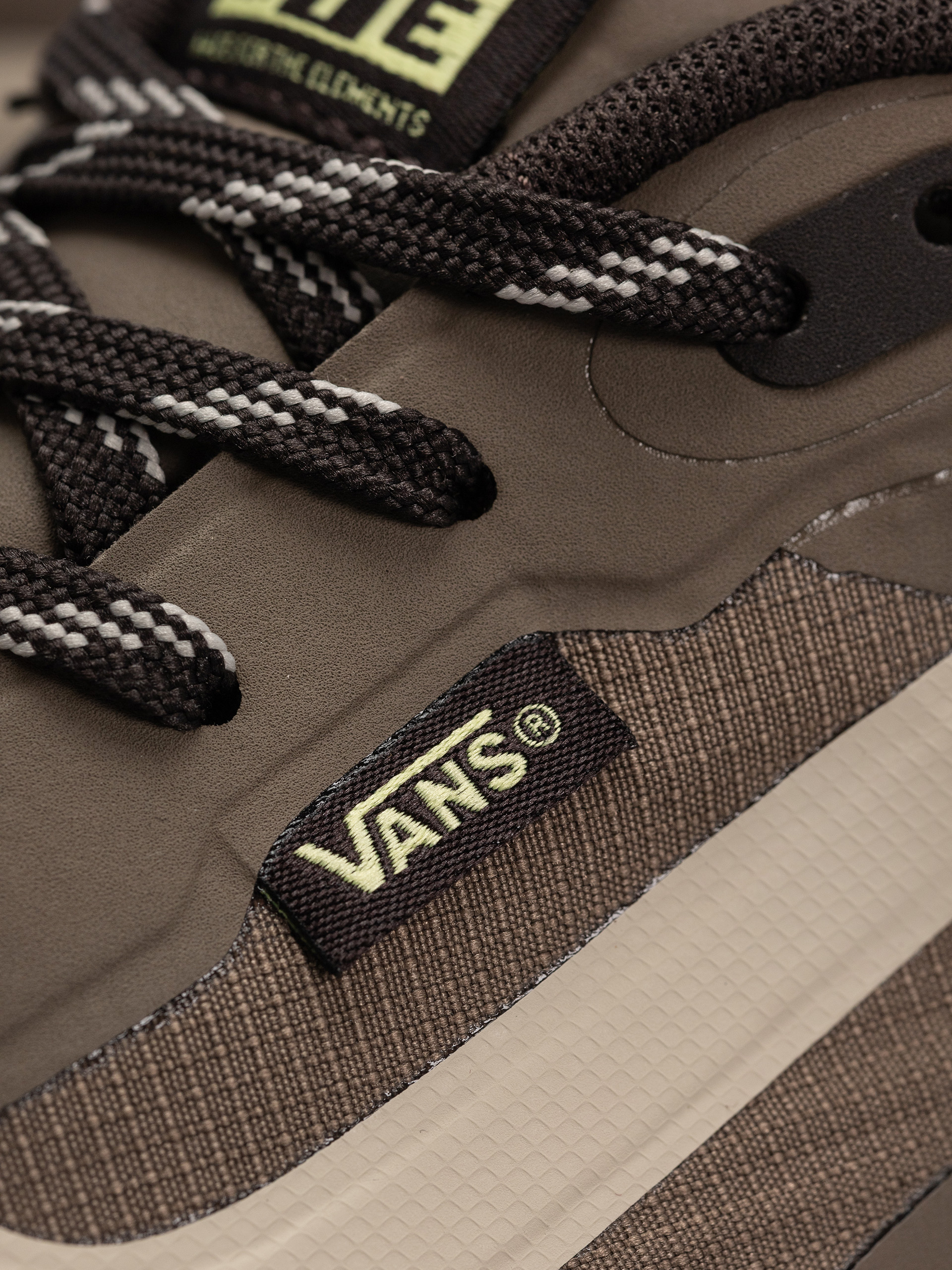 Обувки Vans Mte Crosspath (brown/black)