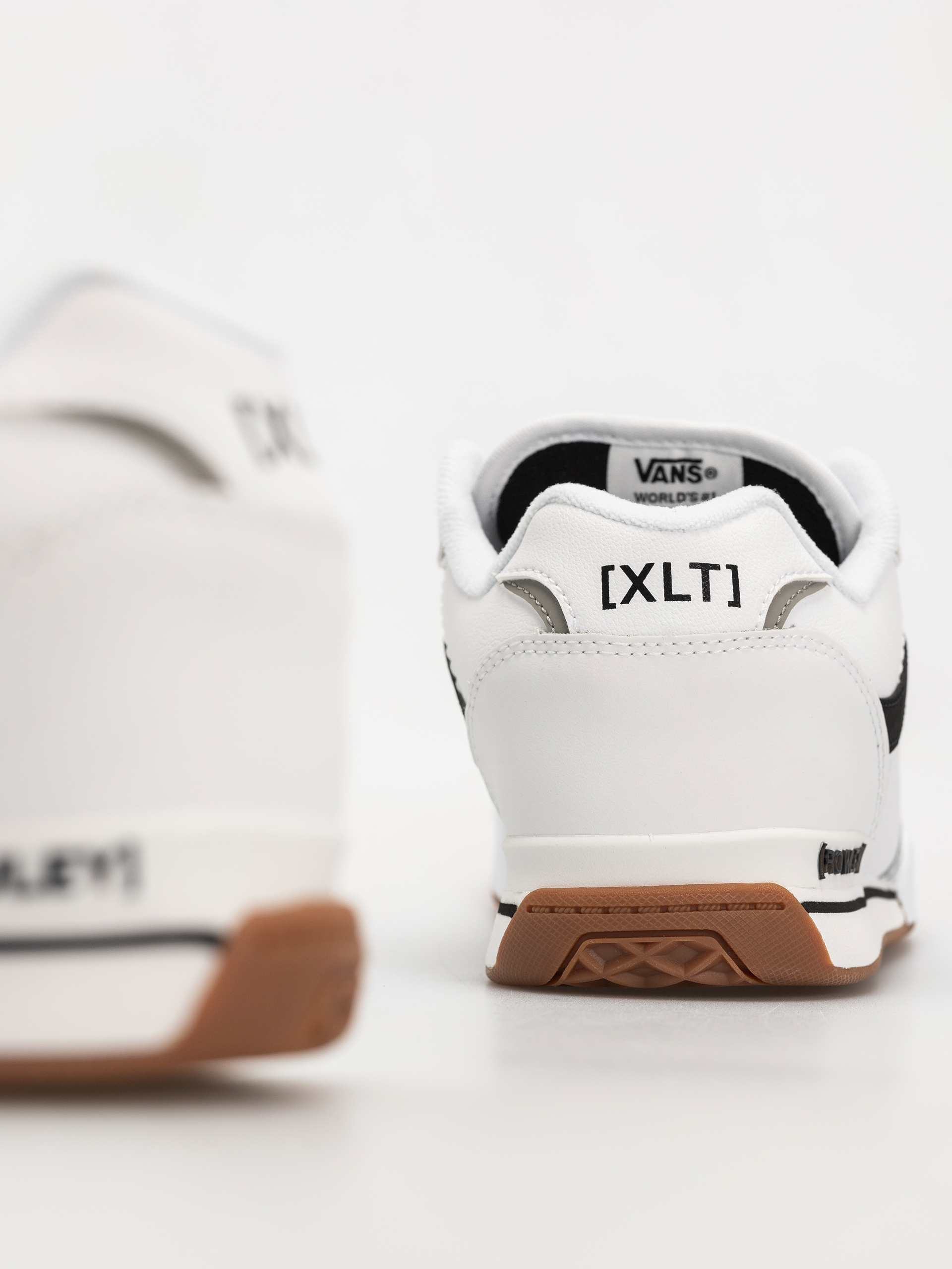 Обувки Vans Rowley XLT (white/black)