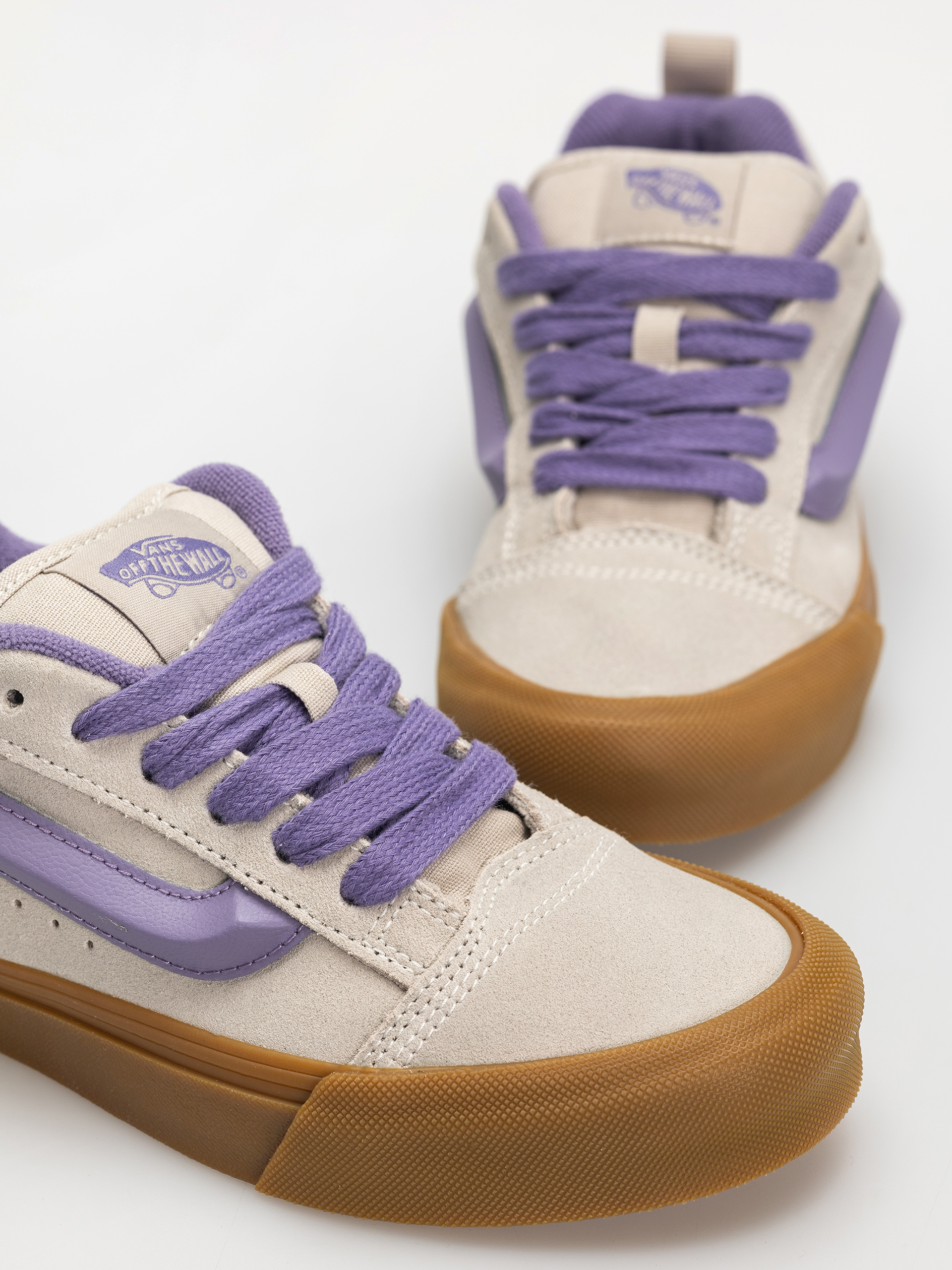 Обувки Vans Knu Skool (gum silver lining)