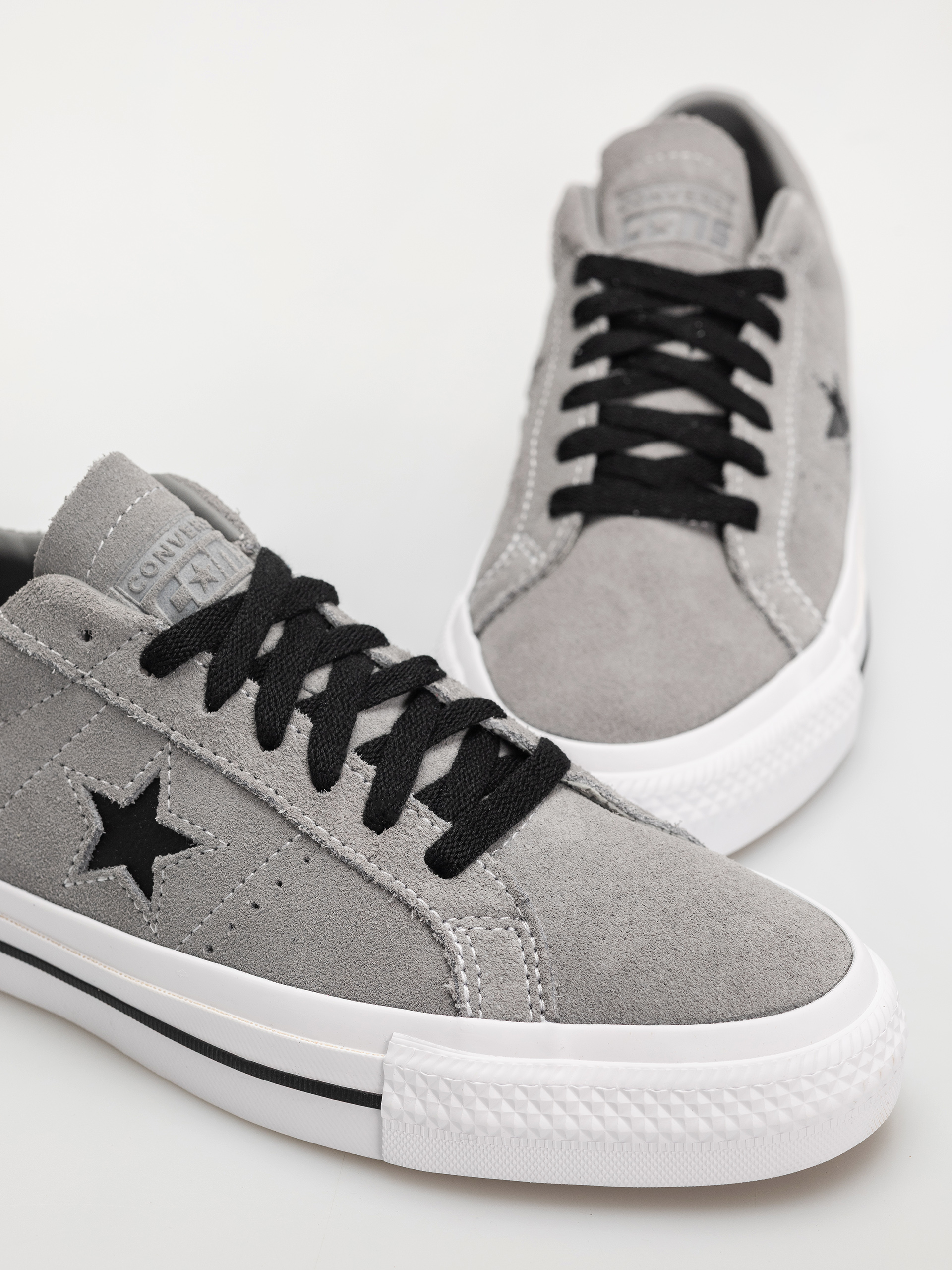 Обувки Converse One Star Pro (classic grey/black/white)