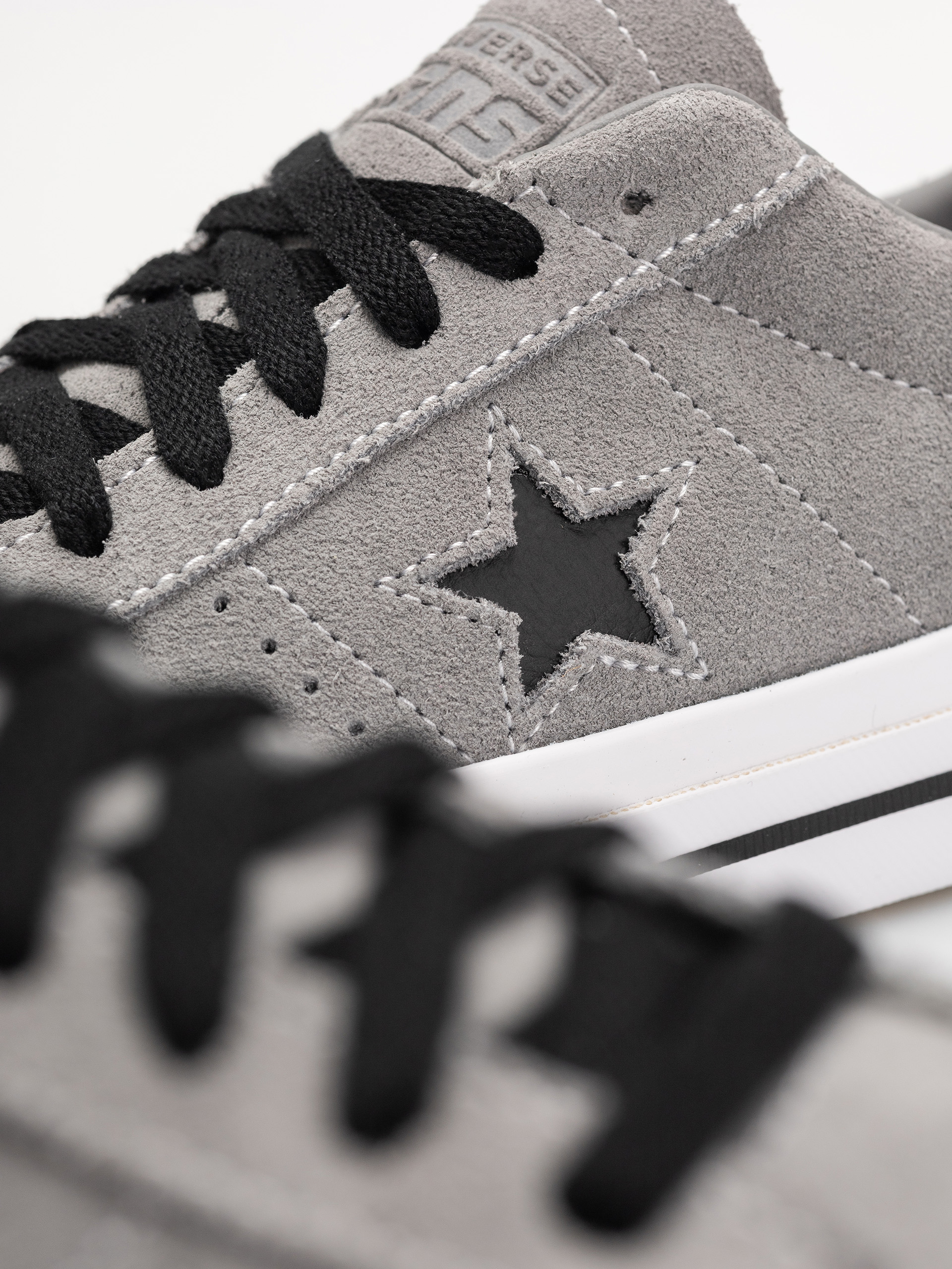 Обувки Converse One Star Pro (classic grey/black/white)