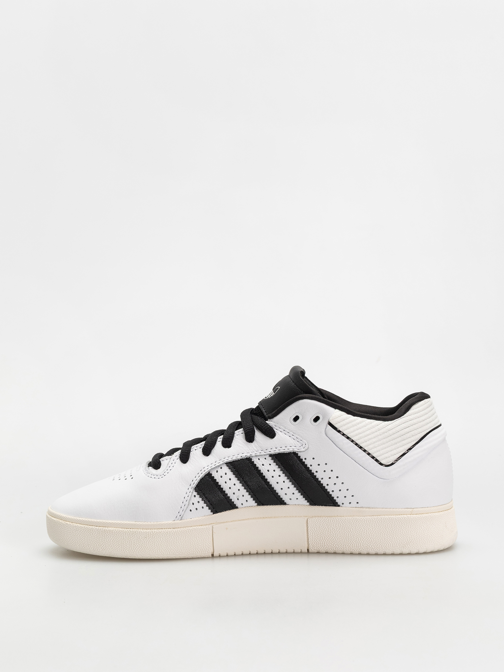 Обувки adidas Tyshawn (ftwwht/cblack/ftwwht)