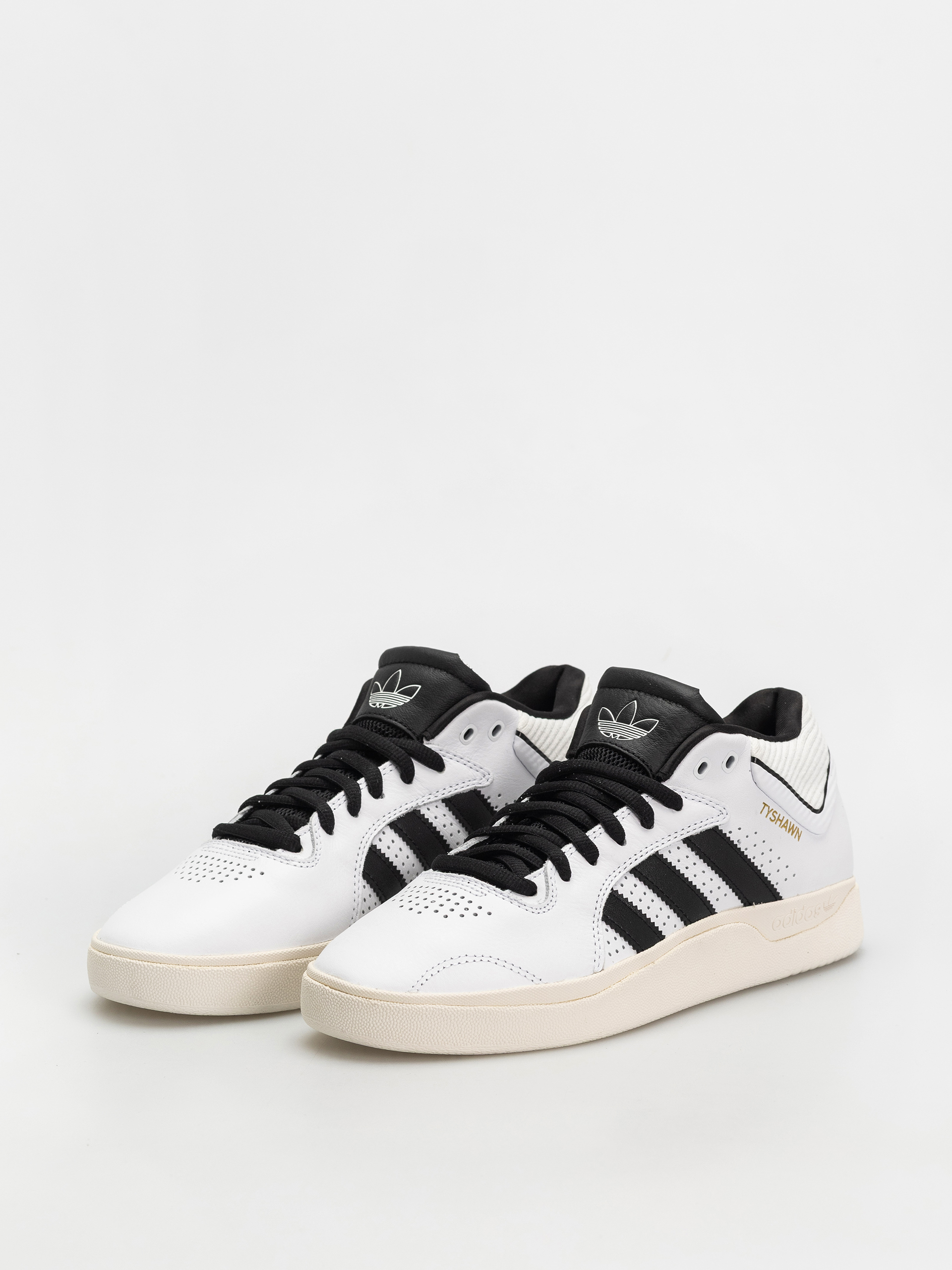 Обувки adidas Tyshawn (ftwwht/cblack/ftwwht)