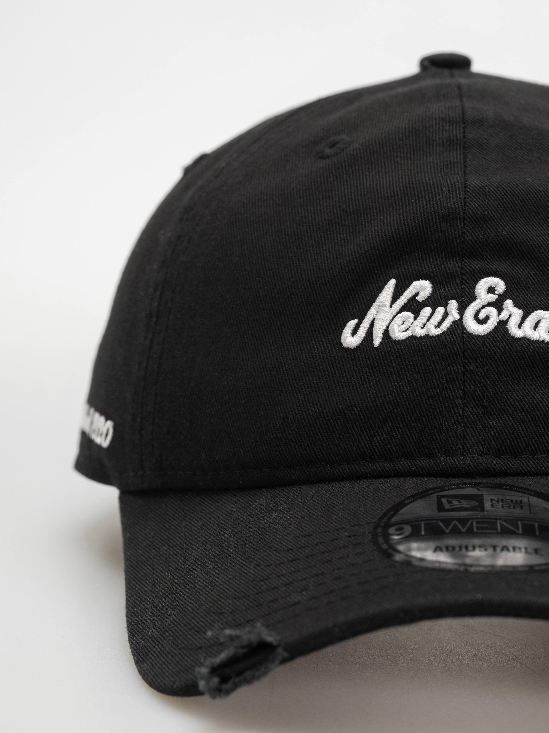 Шапка с козирка New Era Distress 9Twenty (black)