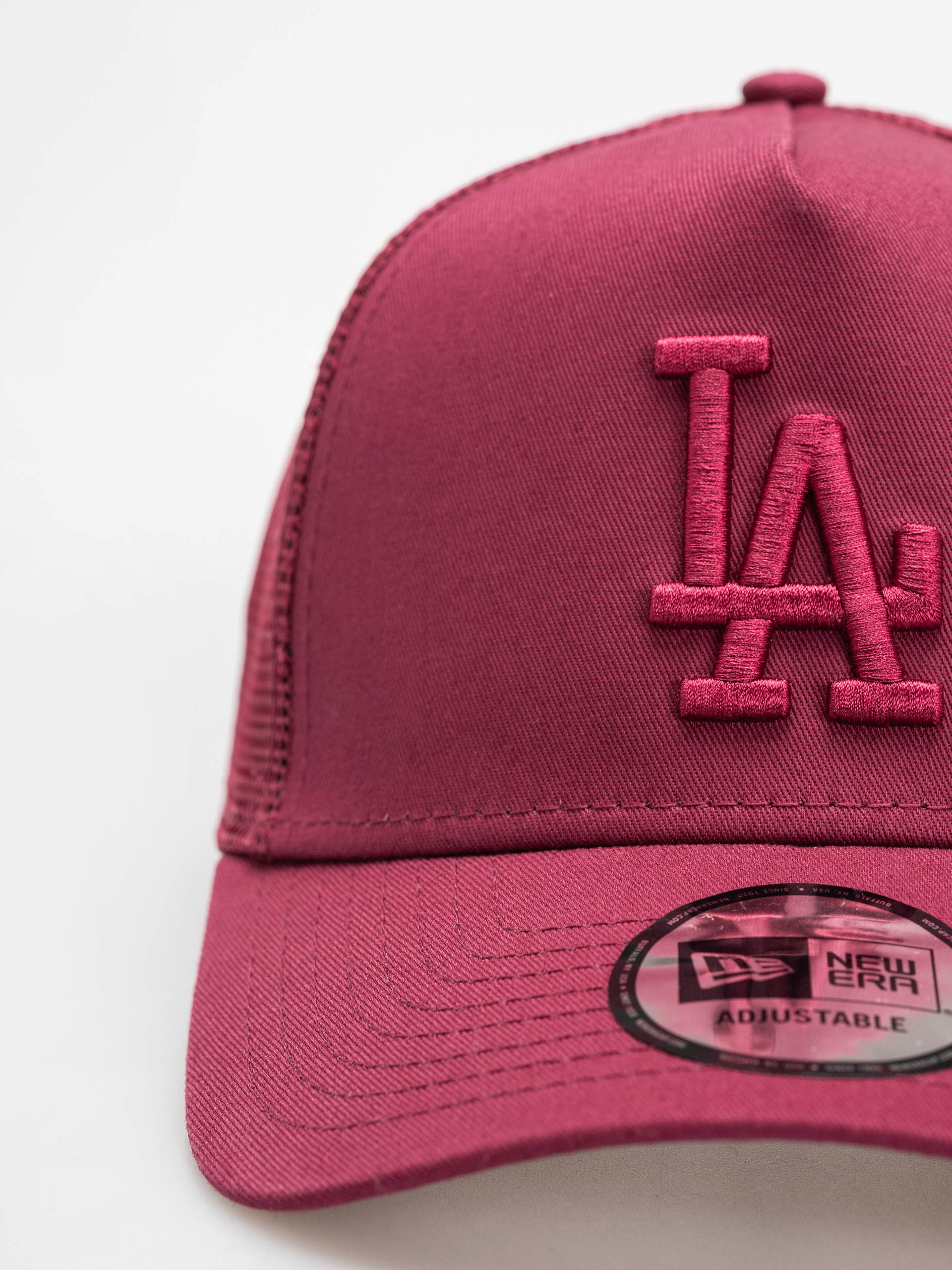 Шапка с козирка New Era League Essential Trucker Los Angeles Dodgers (cherry)
