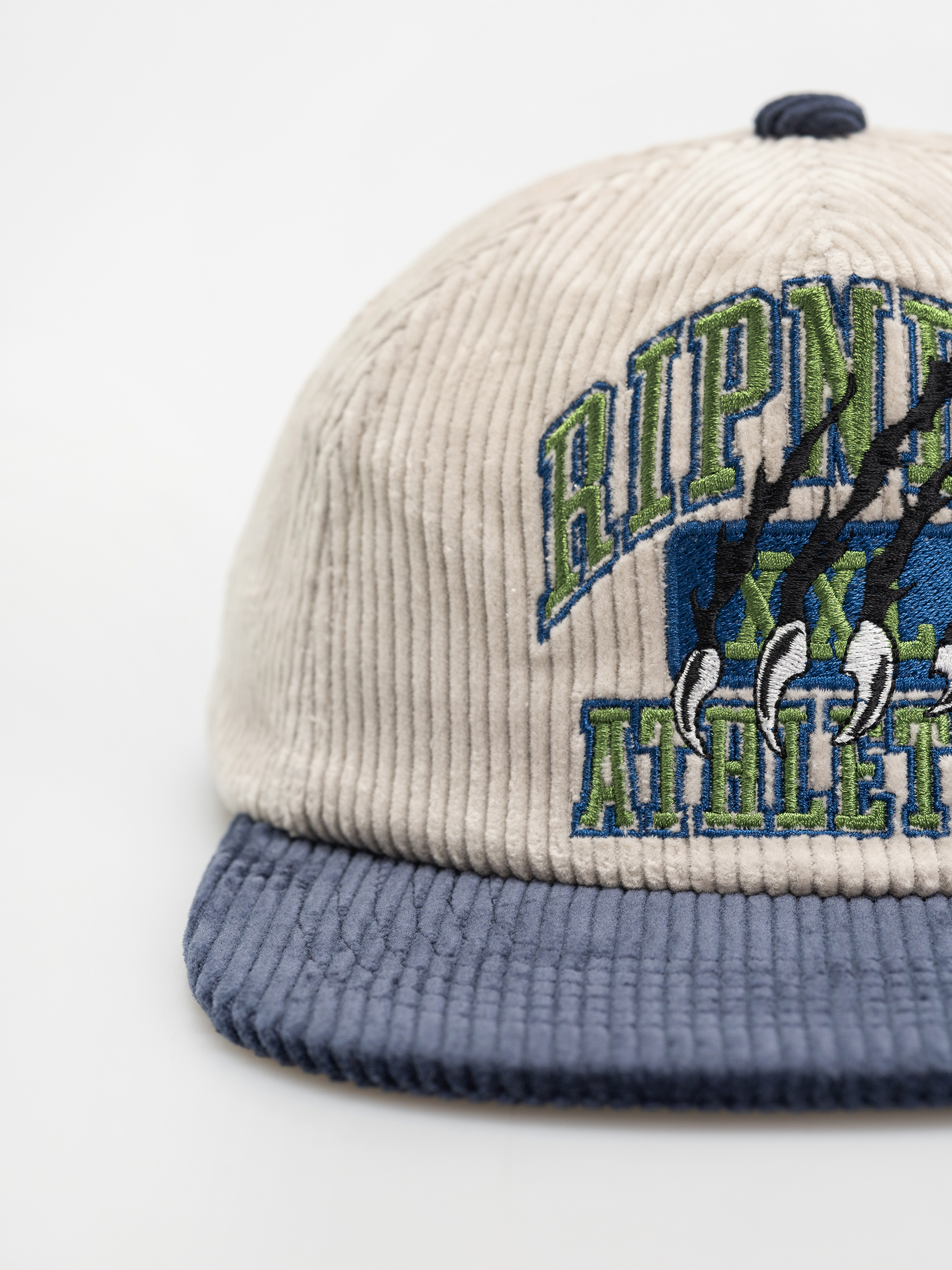 Шапка с козирка RipNDip Athletics (bone/navy)