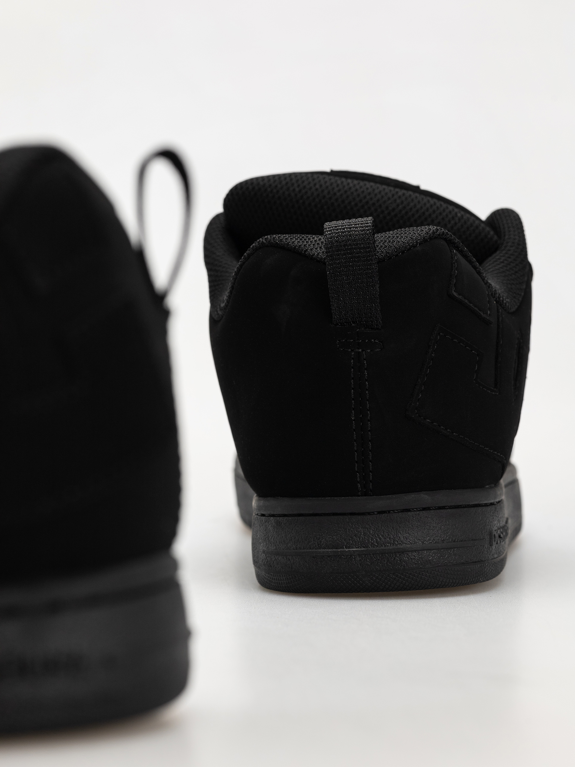 Обувки DC Court Graffik (black/black/black)