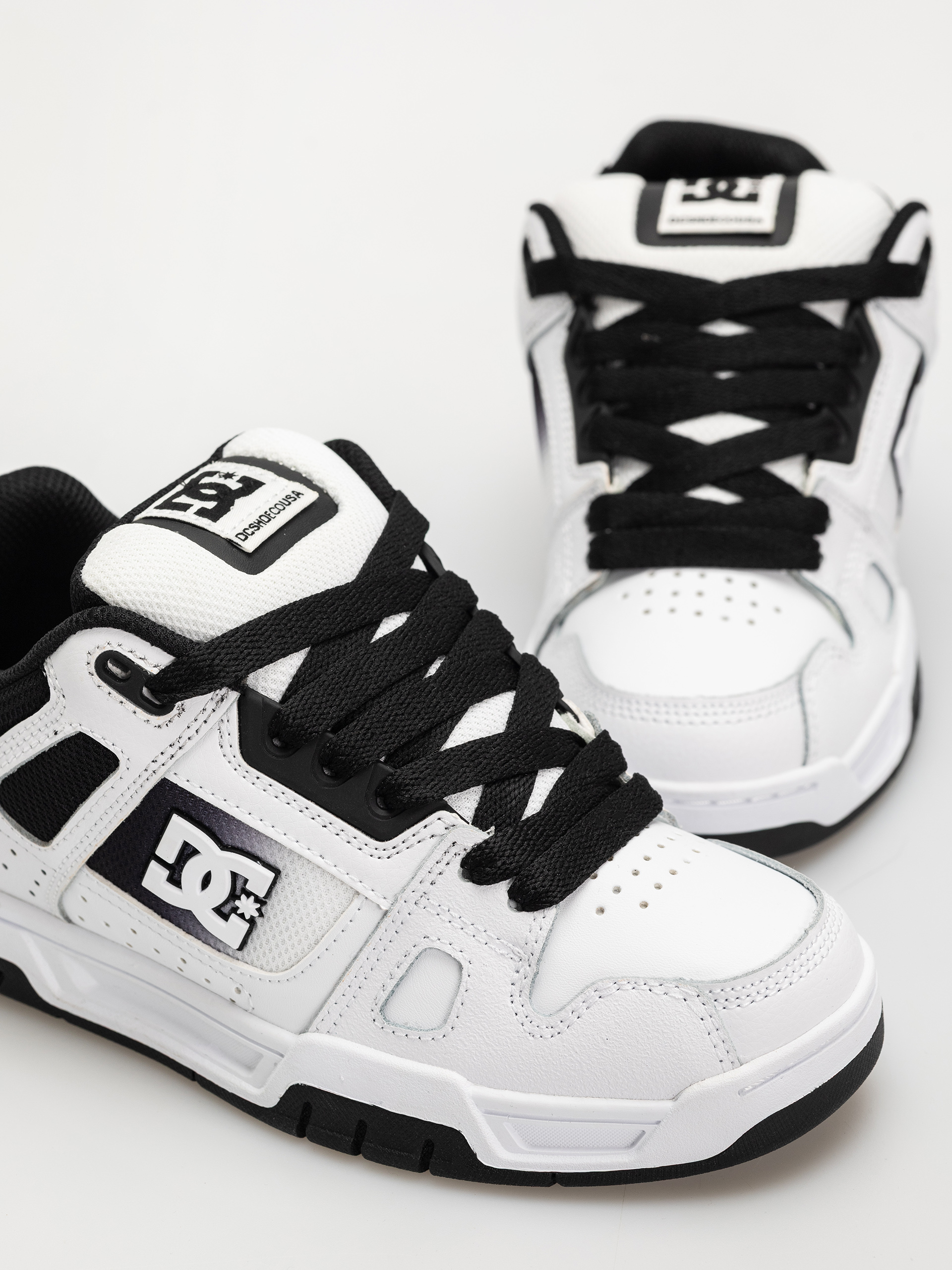 Обувки DC Stag (black/white fade)
