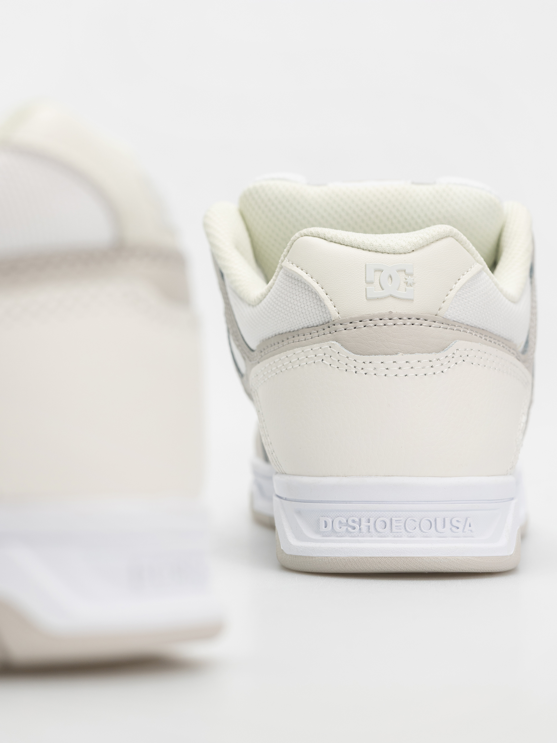 Обувки DC Stag (neon lights)