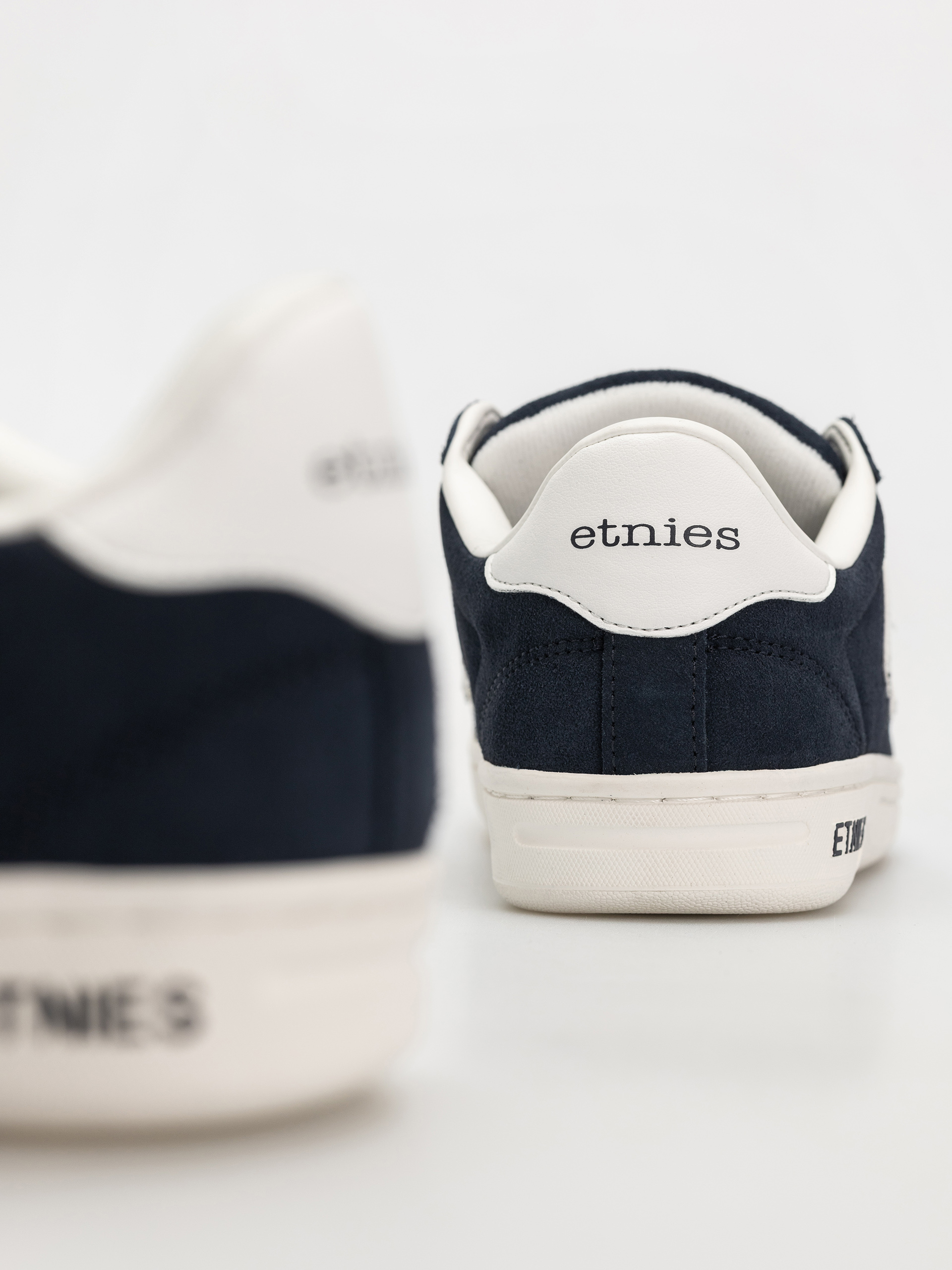 Обувки Etnies Locut (indigo raw)