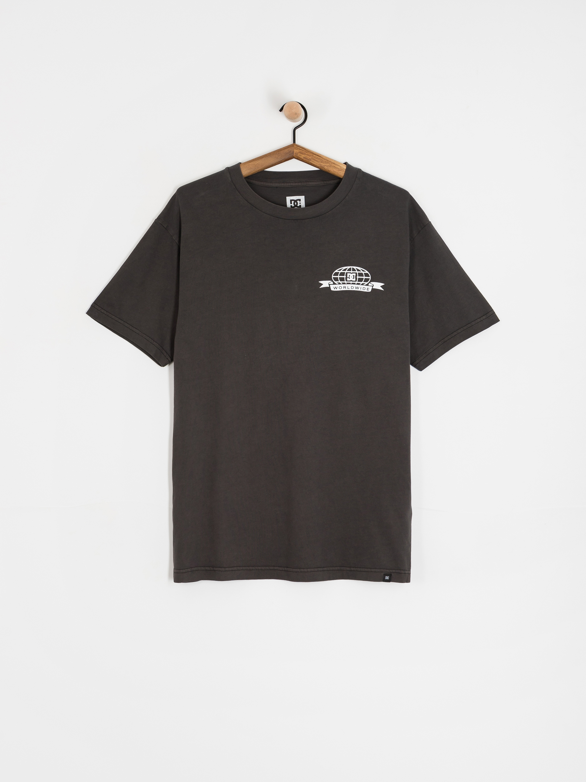 Тениска DC Stock Up (black enzyme wash)