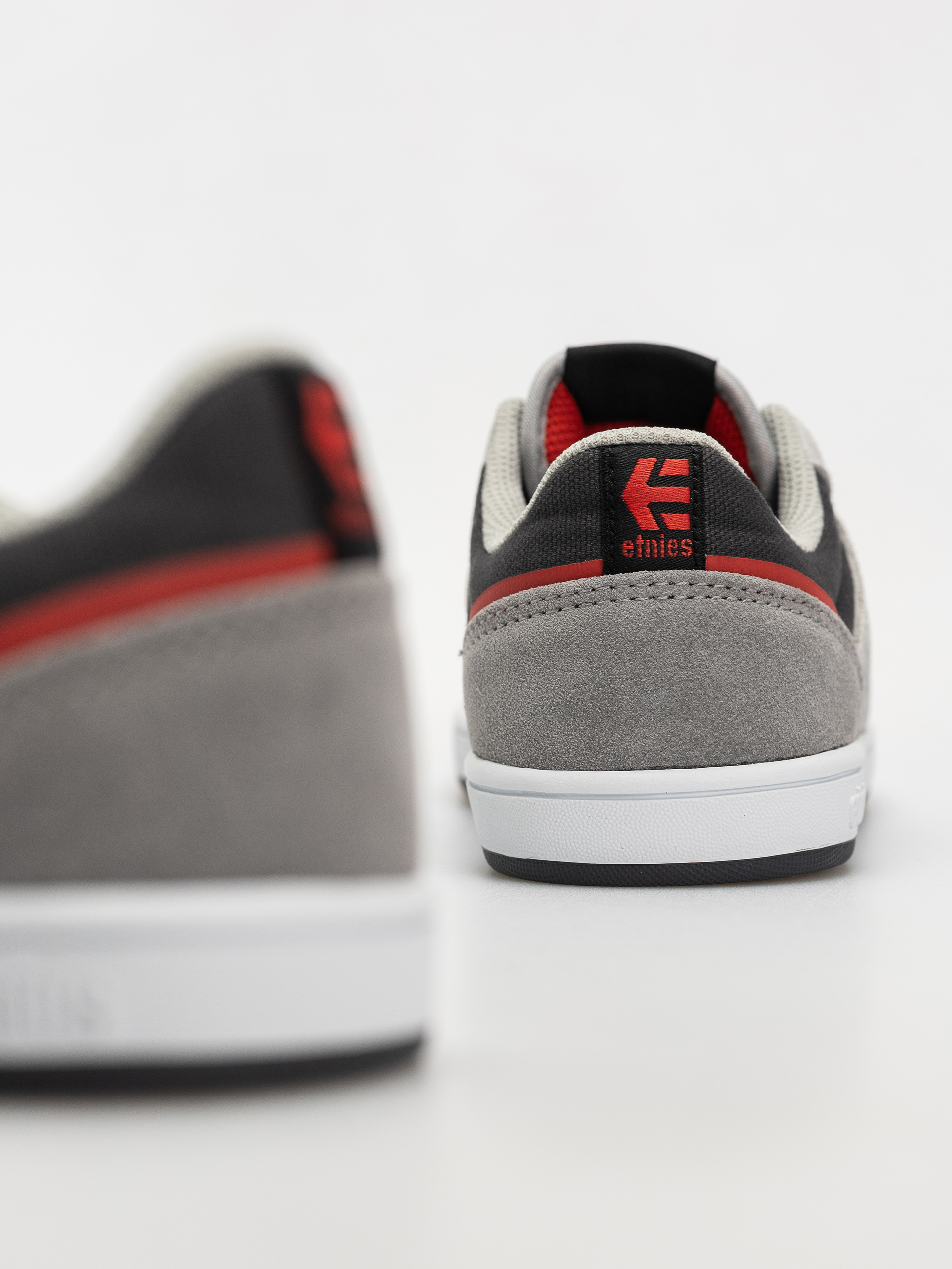 Обувки Etnies Kids Marana JR (grey/grey/red)