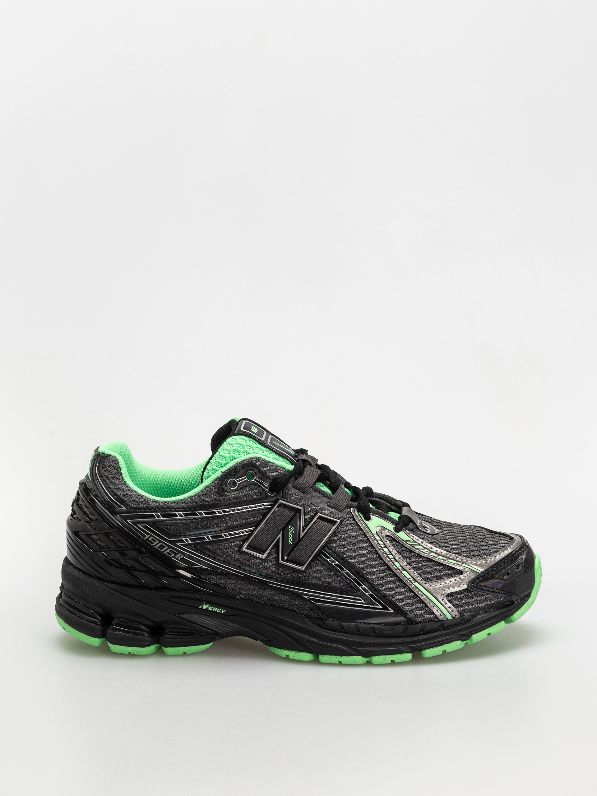 u041eu0431u0443u0432u043au0438 New Balance 1906 (dark silver metallic)