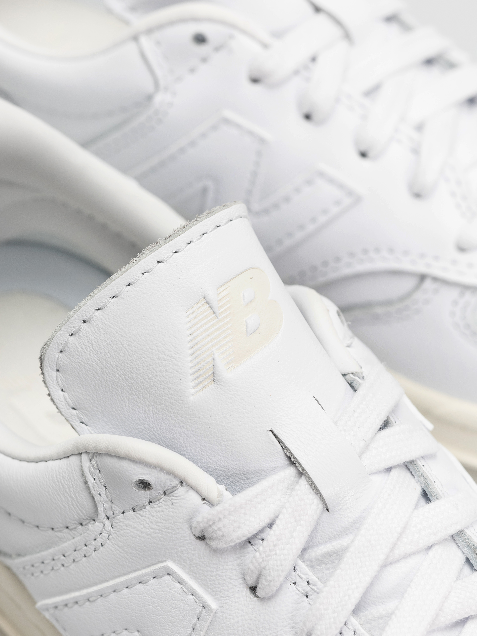 Обувки New Balance 500 (white)