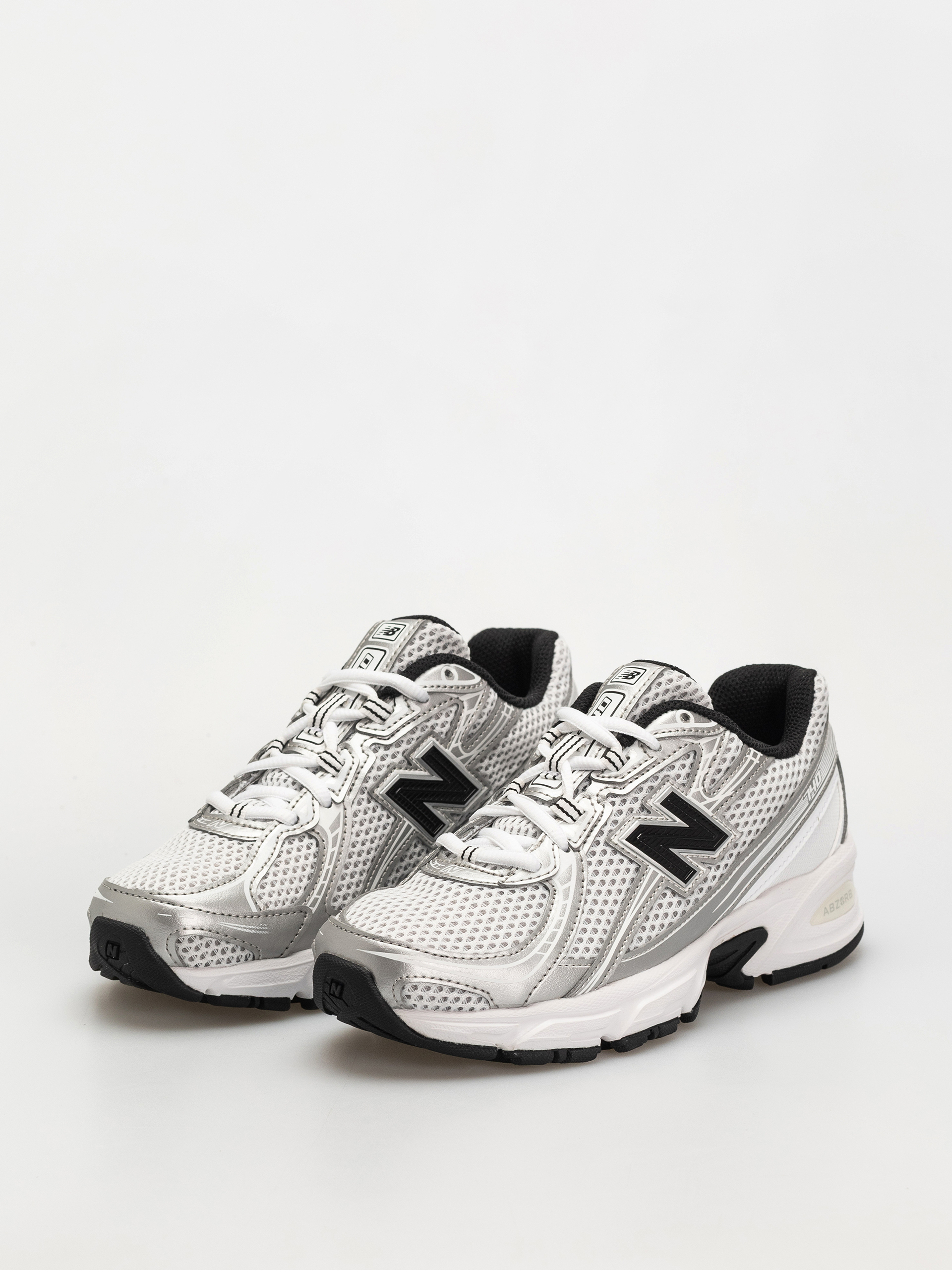 Обувки New Balance 740 JR (silver metallic)