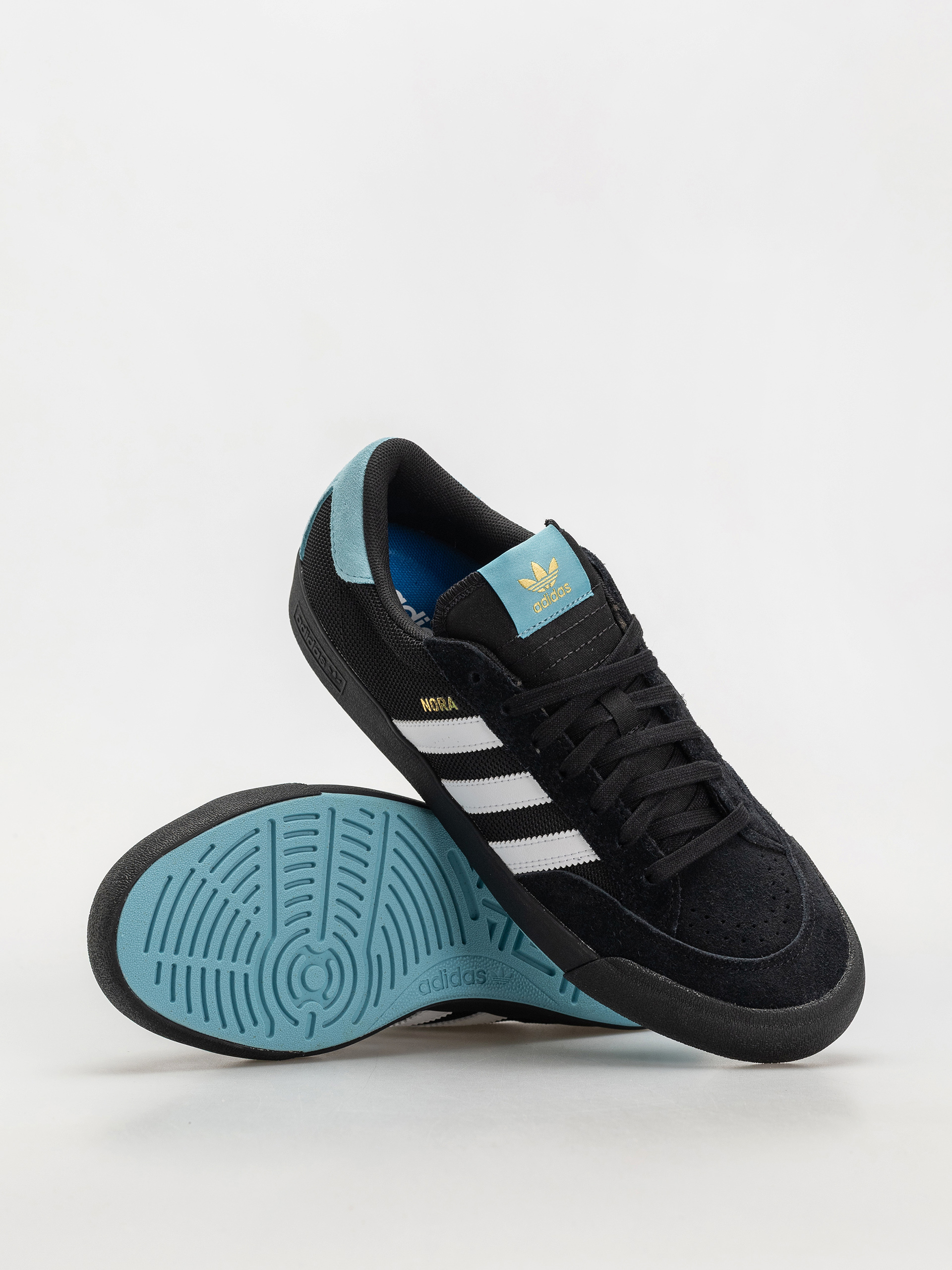 Обувки adidas Nora (cblack/ftwwht/goldmt)