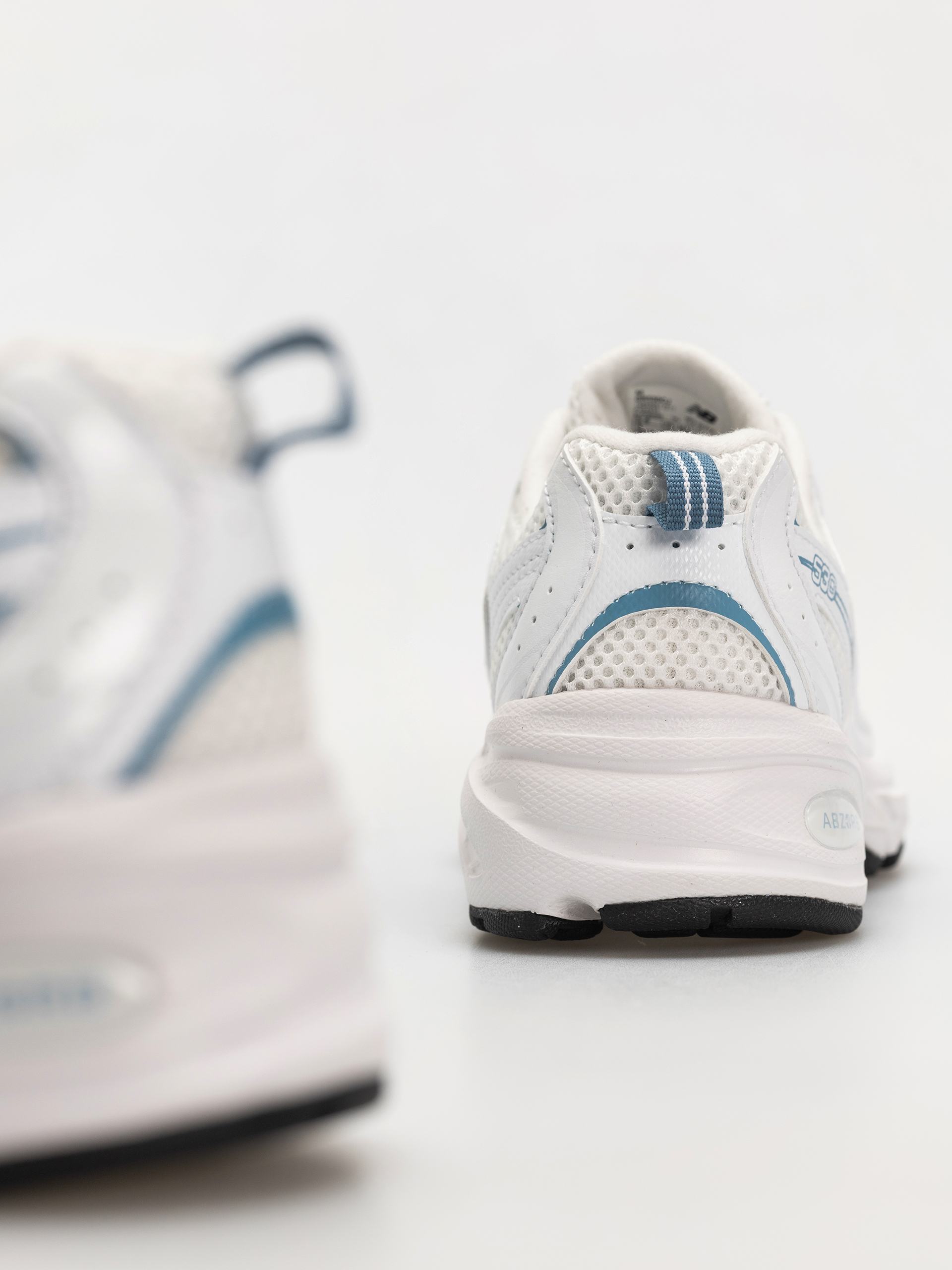 Обувки New Balance 530 JR (white)