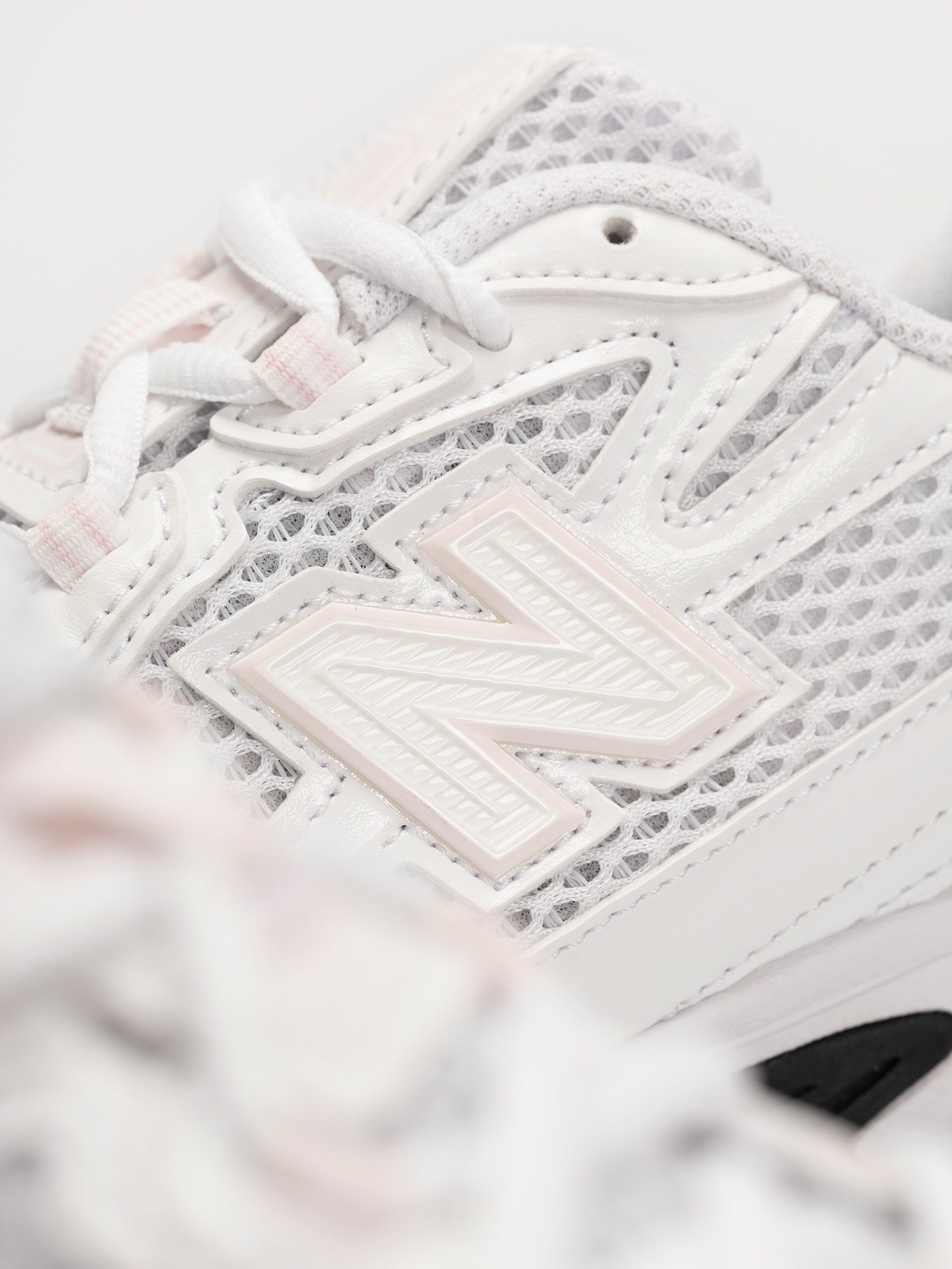 Обувки New Balance 740 JR (white)