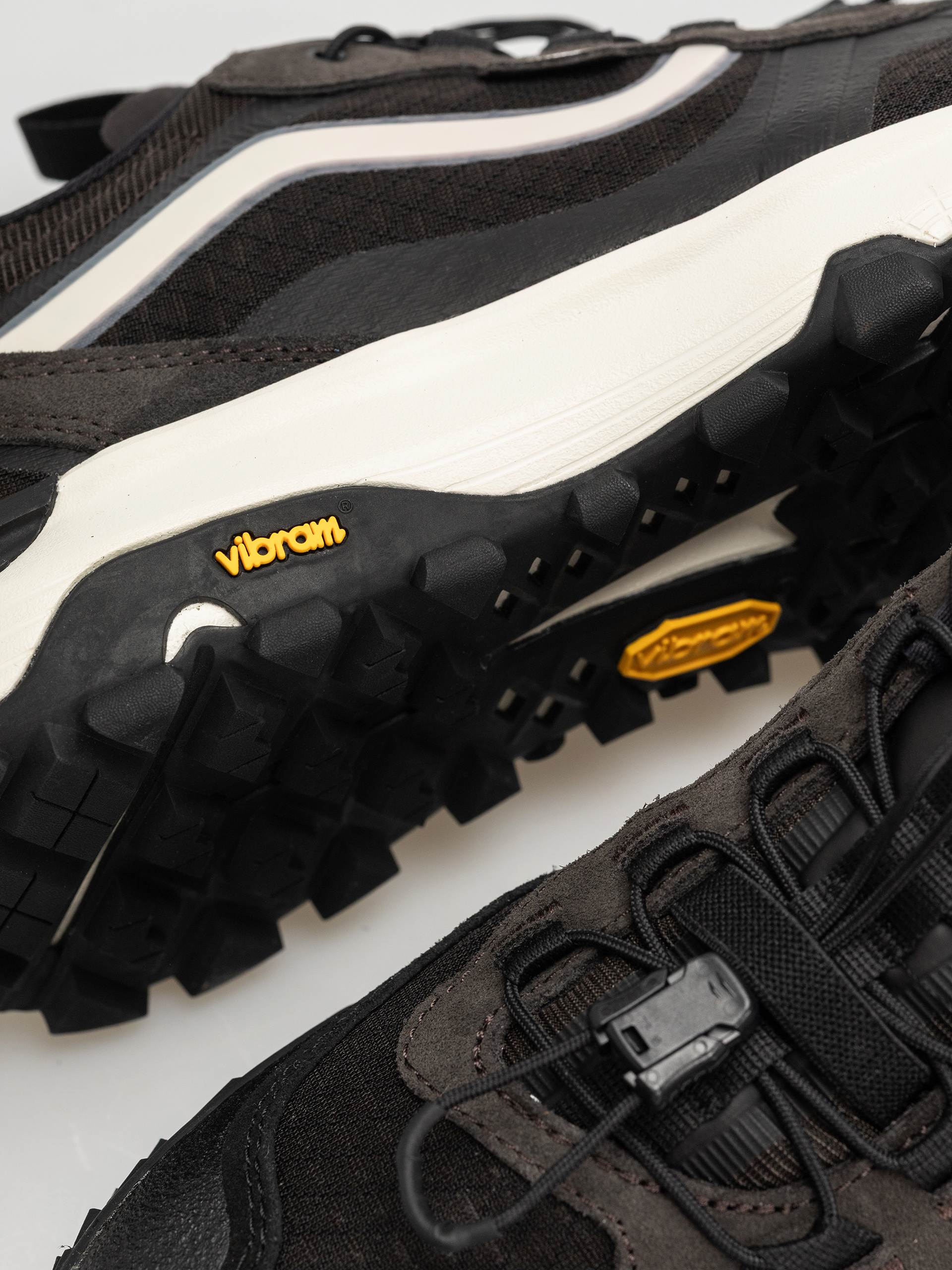 Обувки Vans Mte Crosspath Xc (washed black)