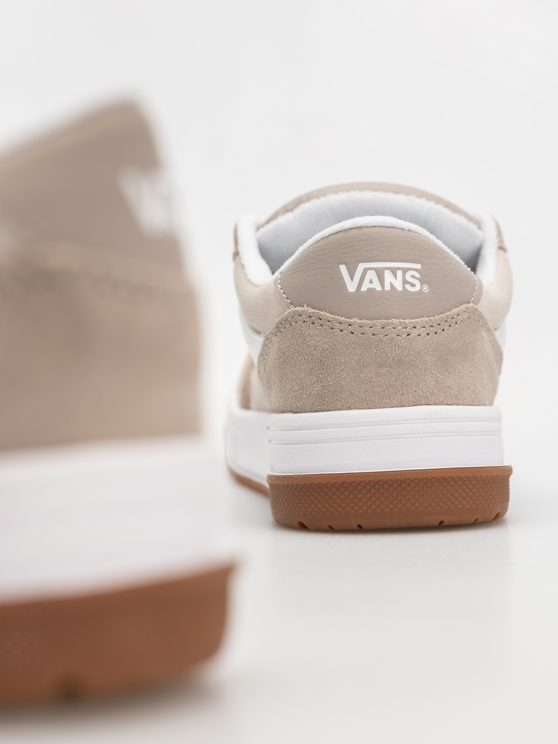 Обувки Vans Hylane (2-tone mushroom)
