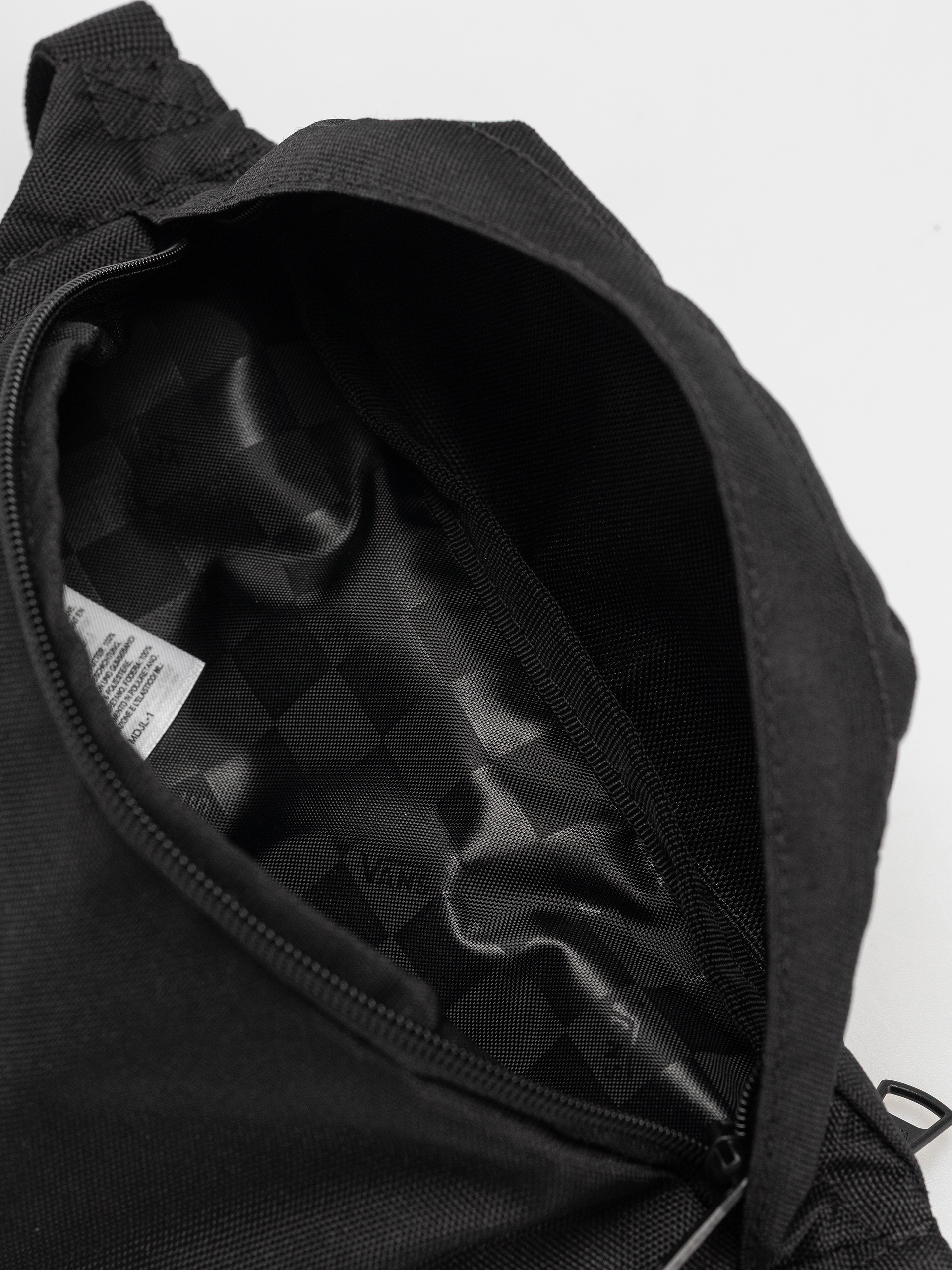 Чантичка за кръст Vans Traveler Fanny Pack (black)