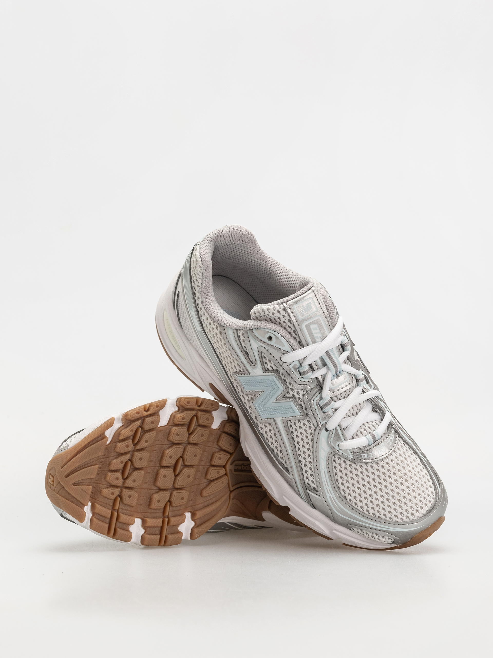 Обувки New Balance 740 JR (silver metallic)