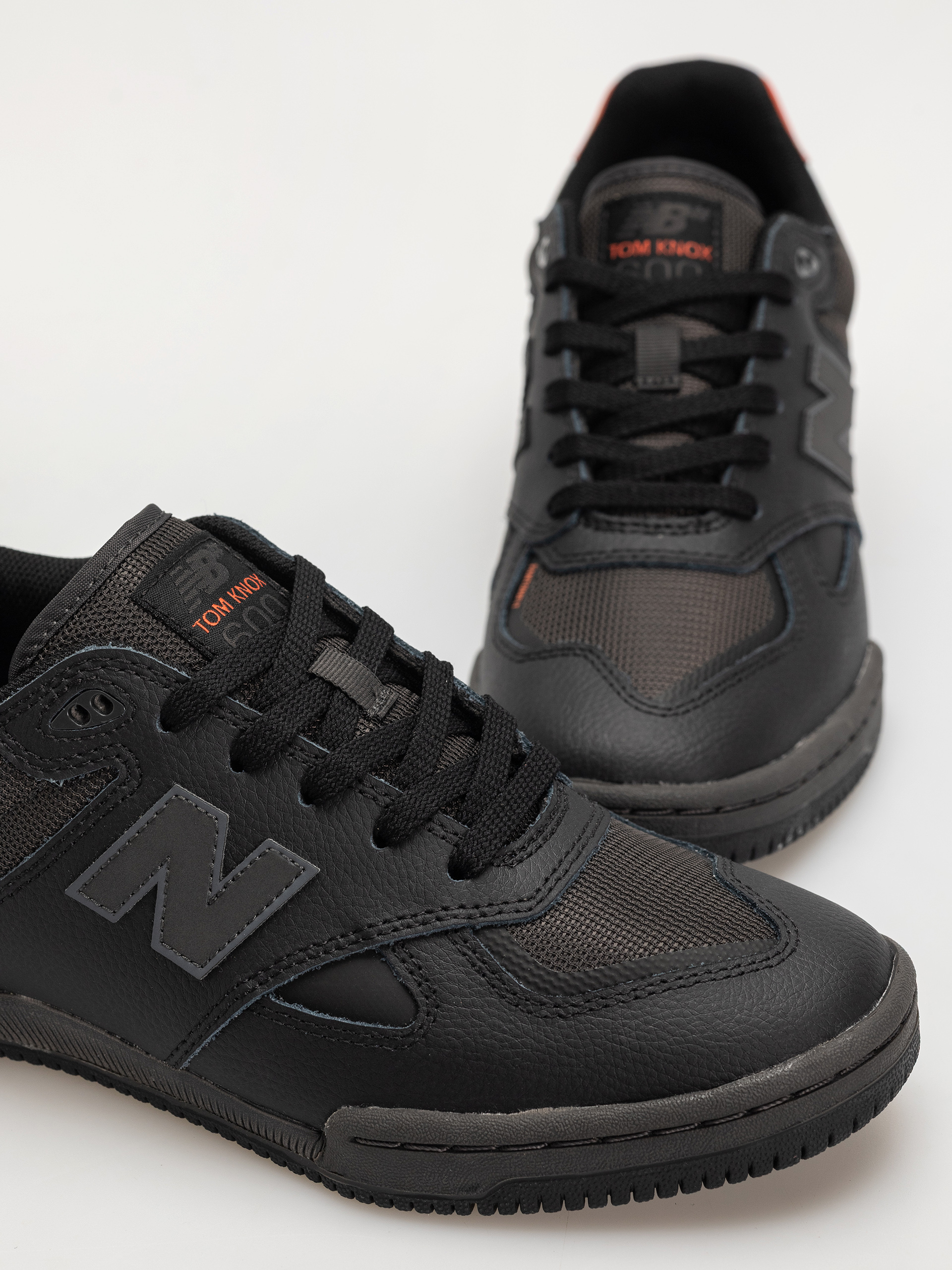 Обувки New Balance 600 (black)