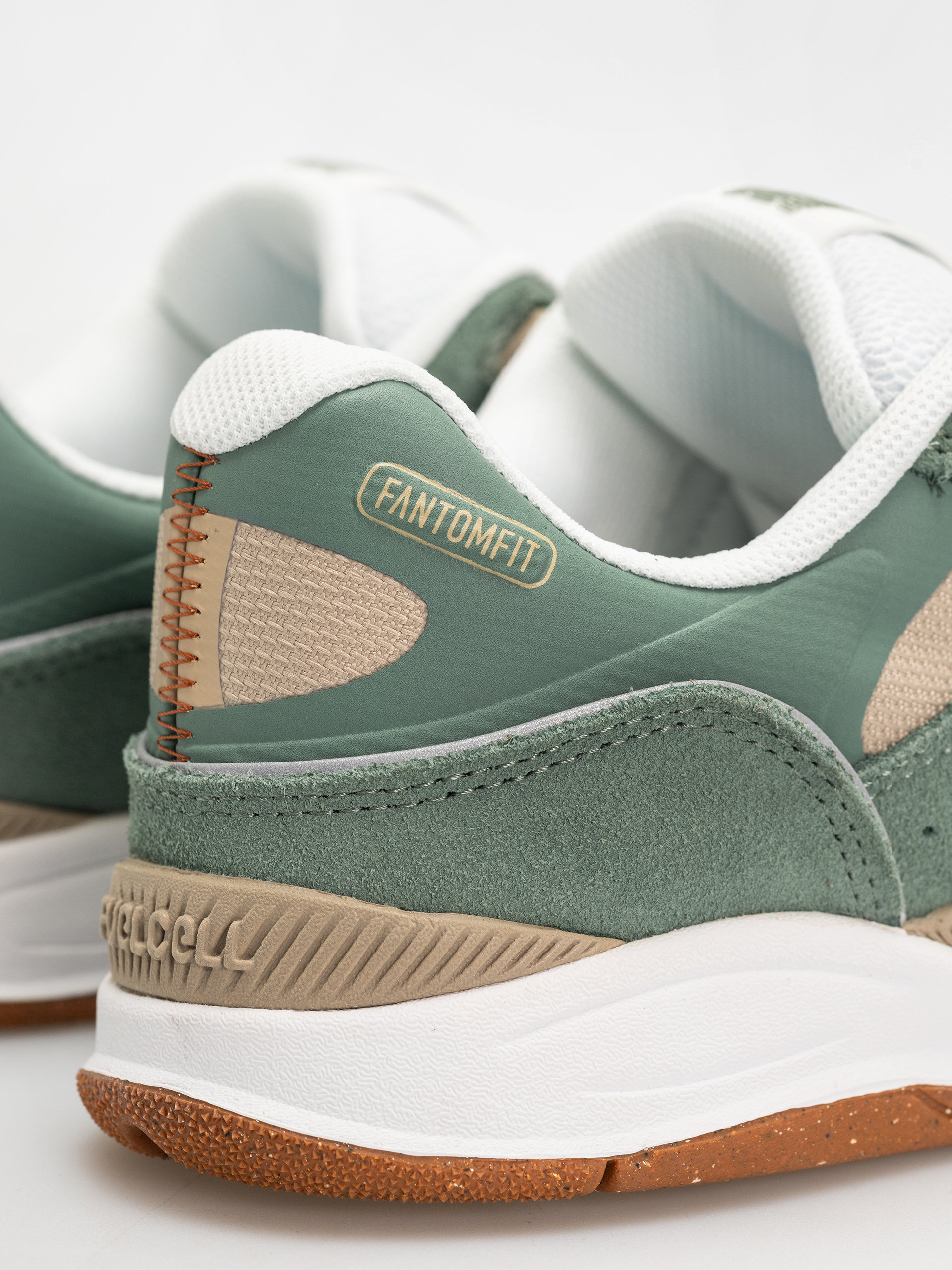 Обувки New Balance 1010 (green)