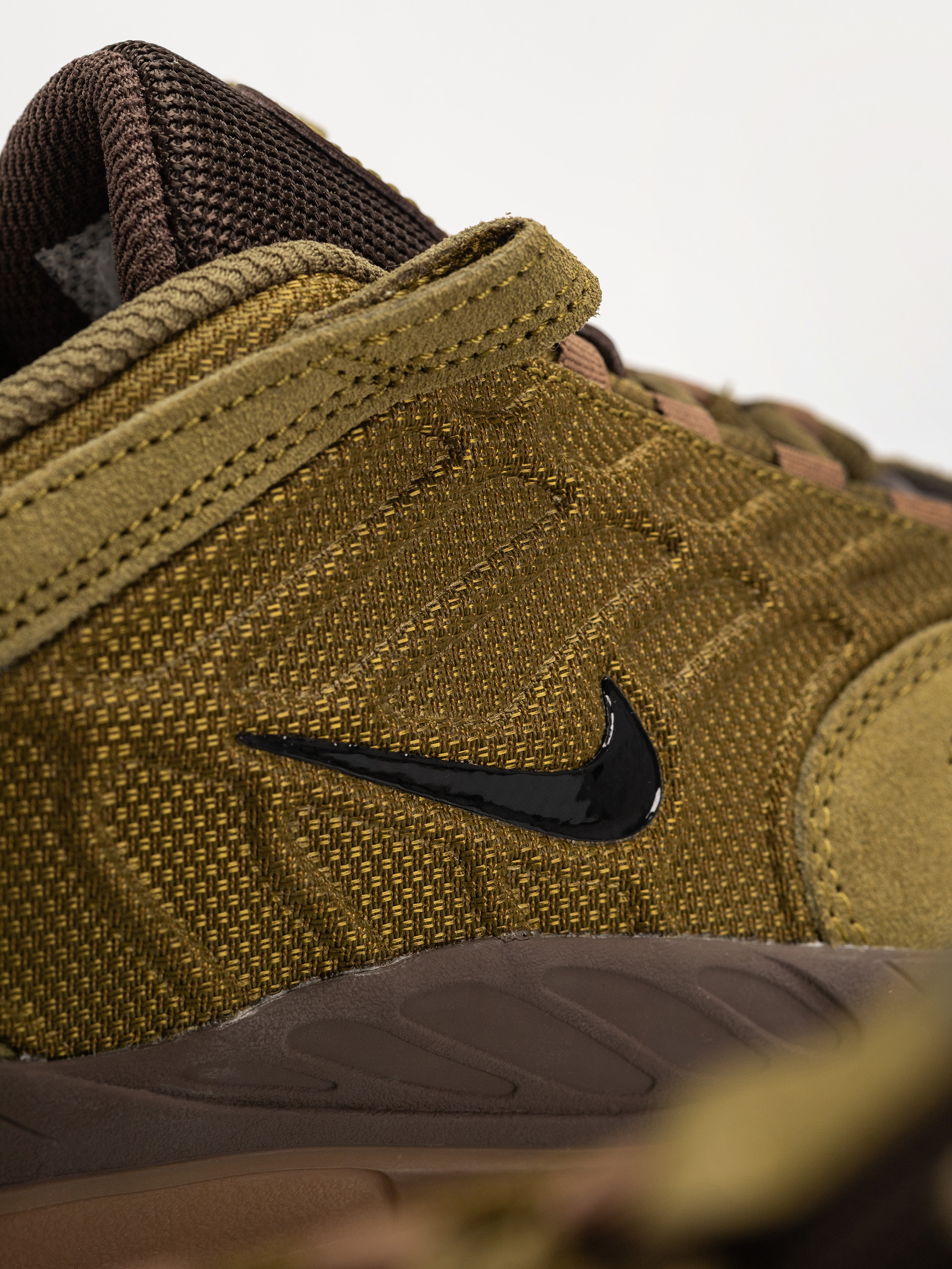 Обувки Nike SB Vertebrae (olive flak/black baroque brown)