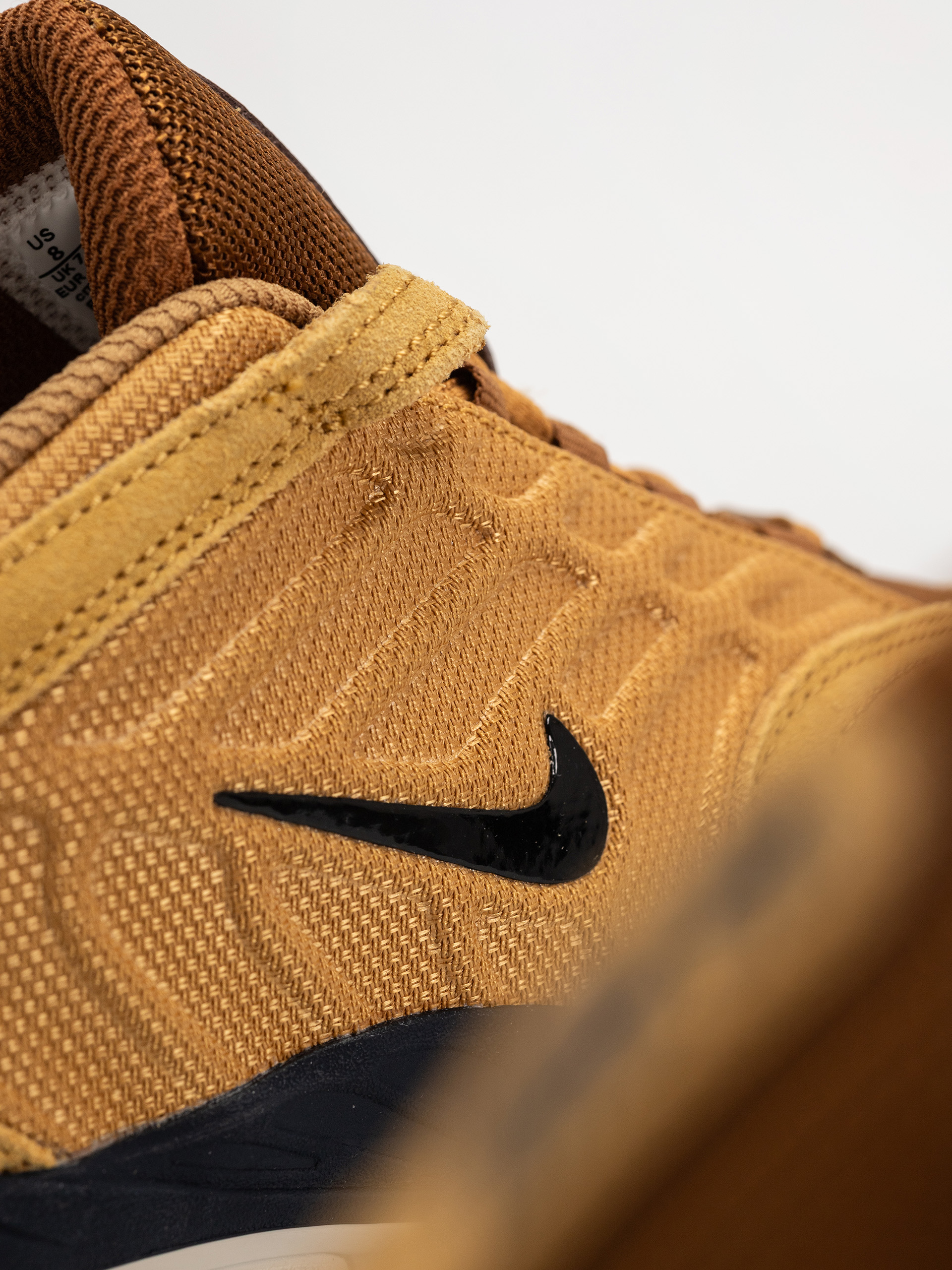 Обувки Nike SB Vertebrae (wheat/black lt british tan obsidian)