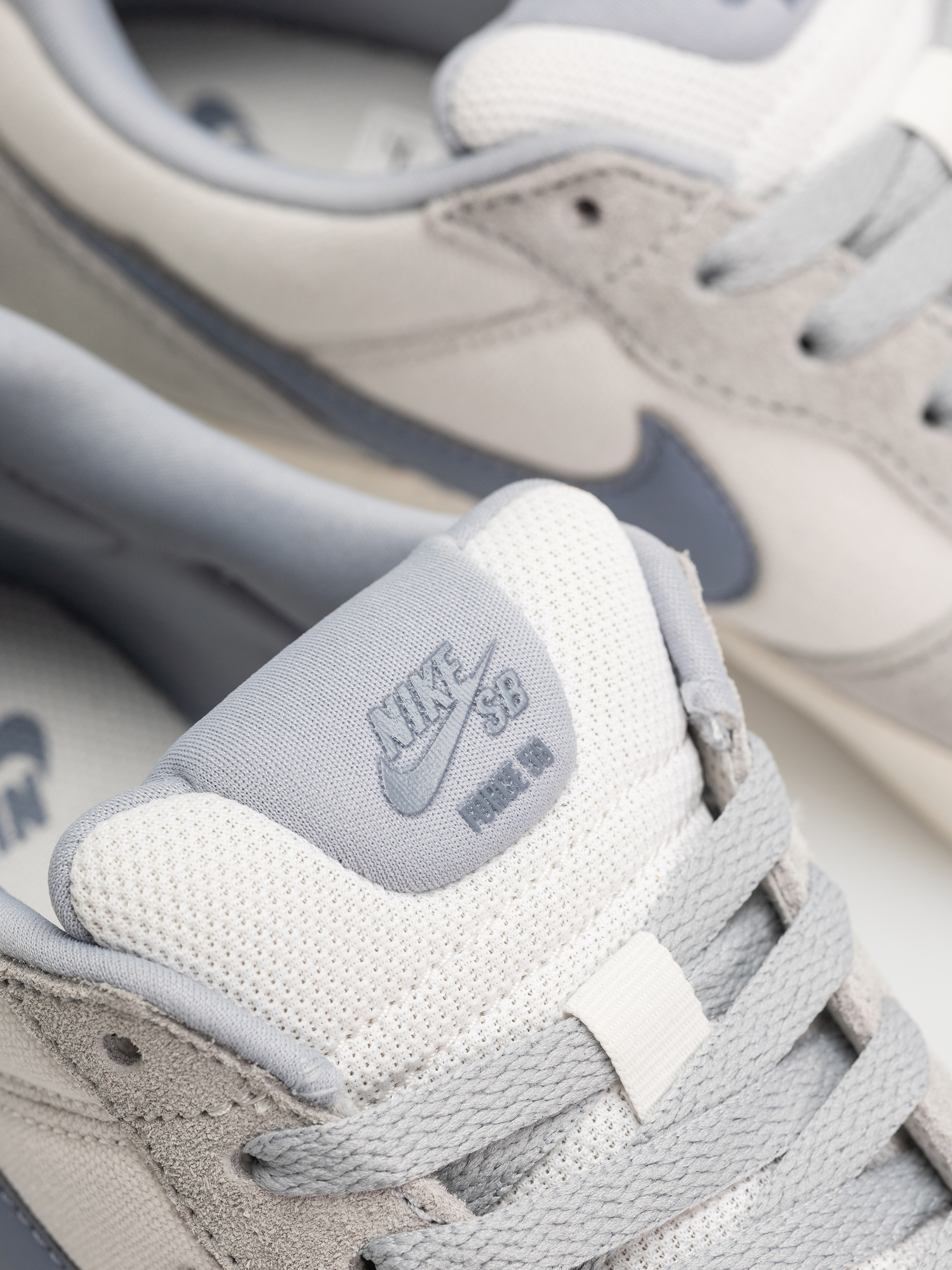 Обувки Nike SB Force 58 (white/ashen slate sail wolf grey)