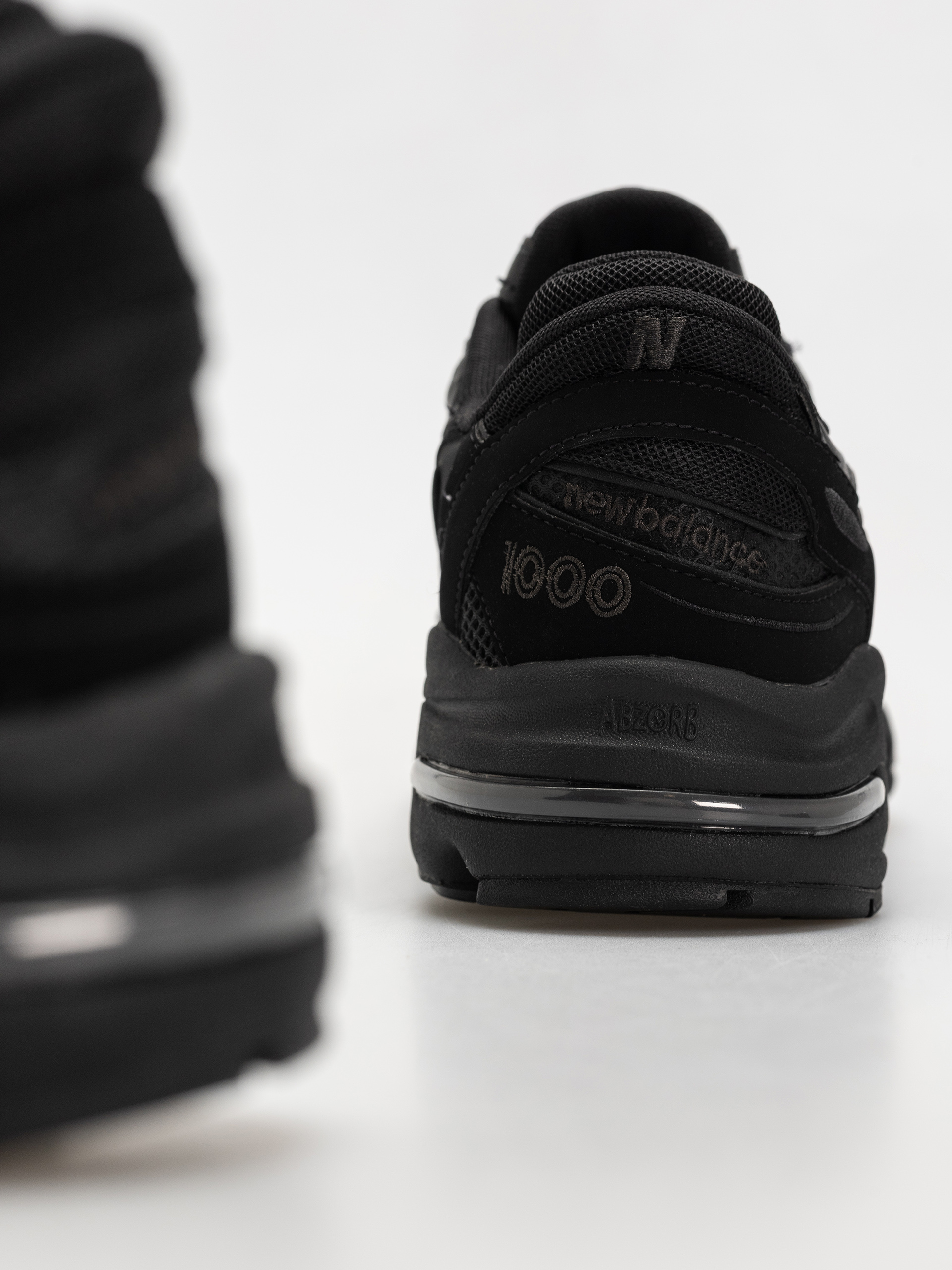Обувки New Balance 1000 (black)