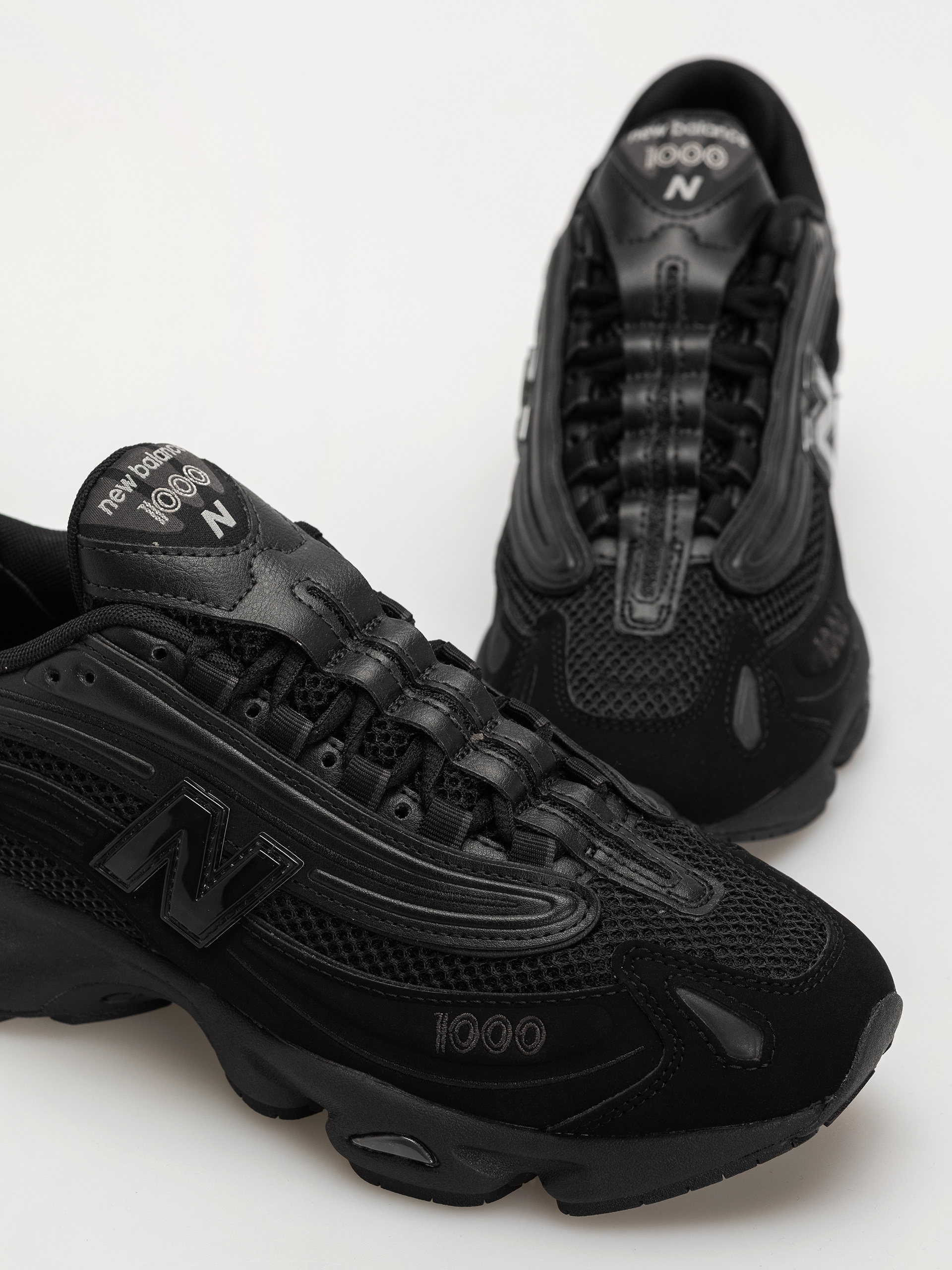 Обувки New Balance 1000 (black)