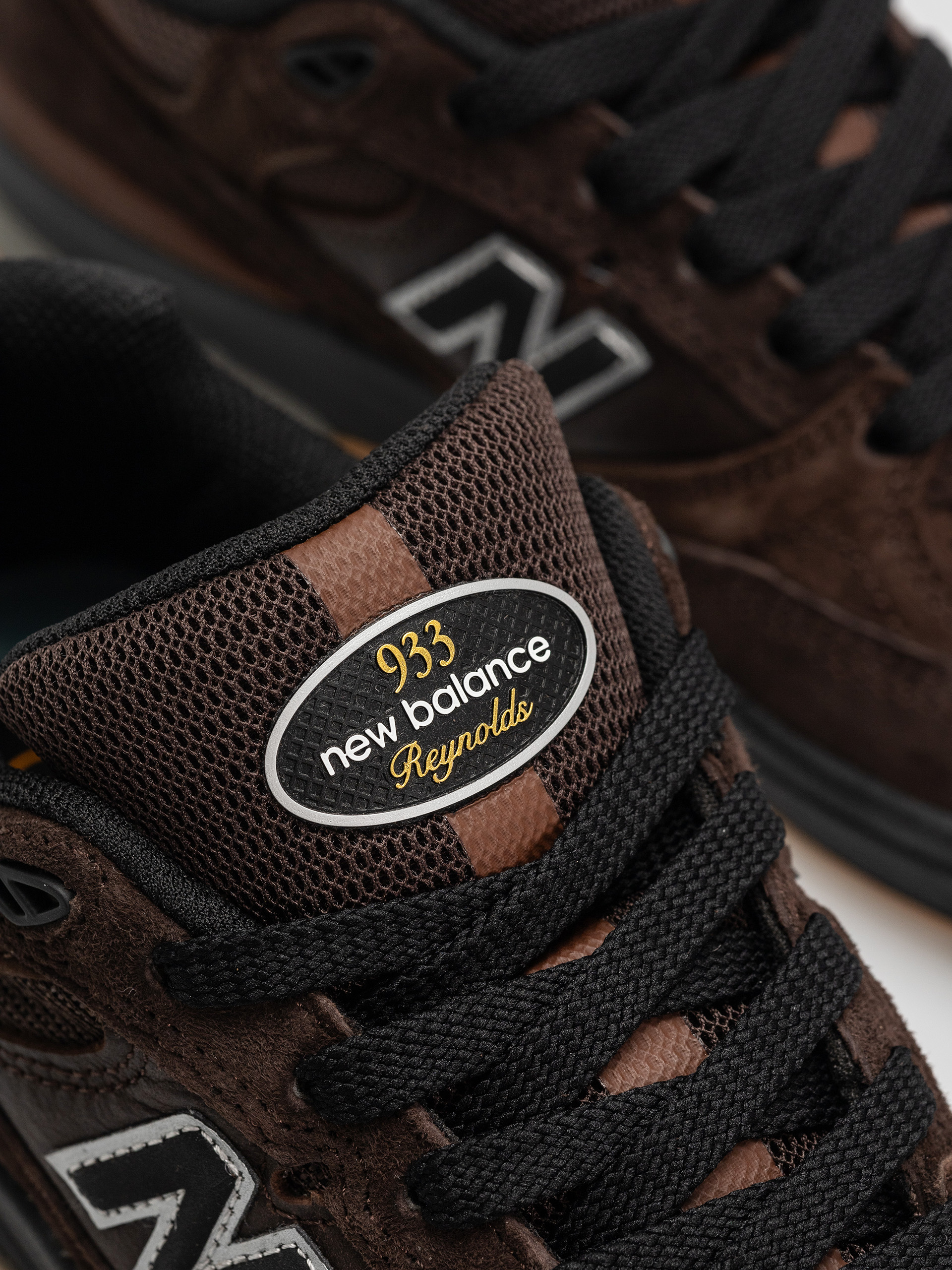 Обувки New Balance 933 (dark brown)
