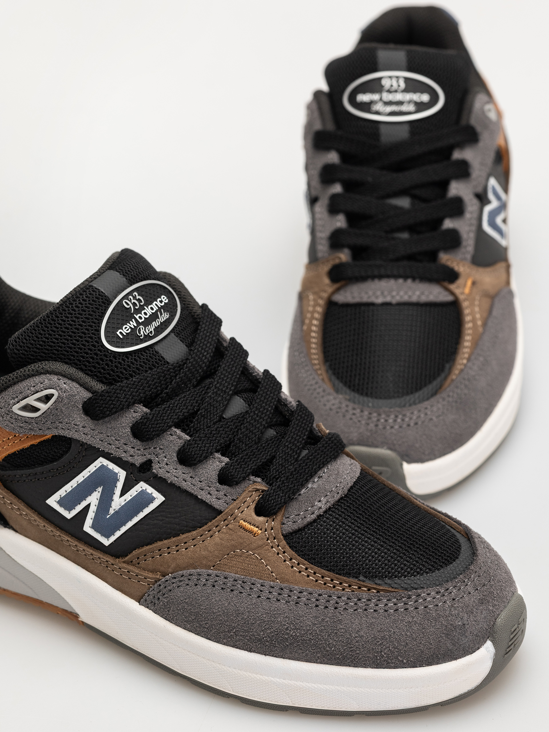 Обувки New Balance 933 (grey brown chestnut)