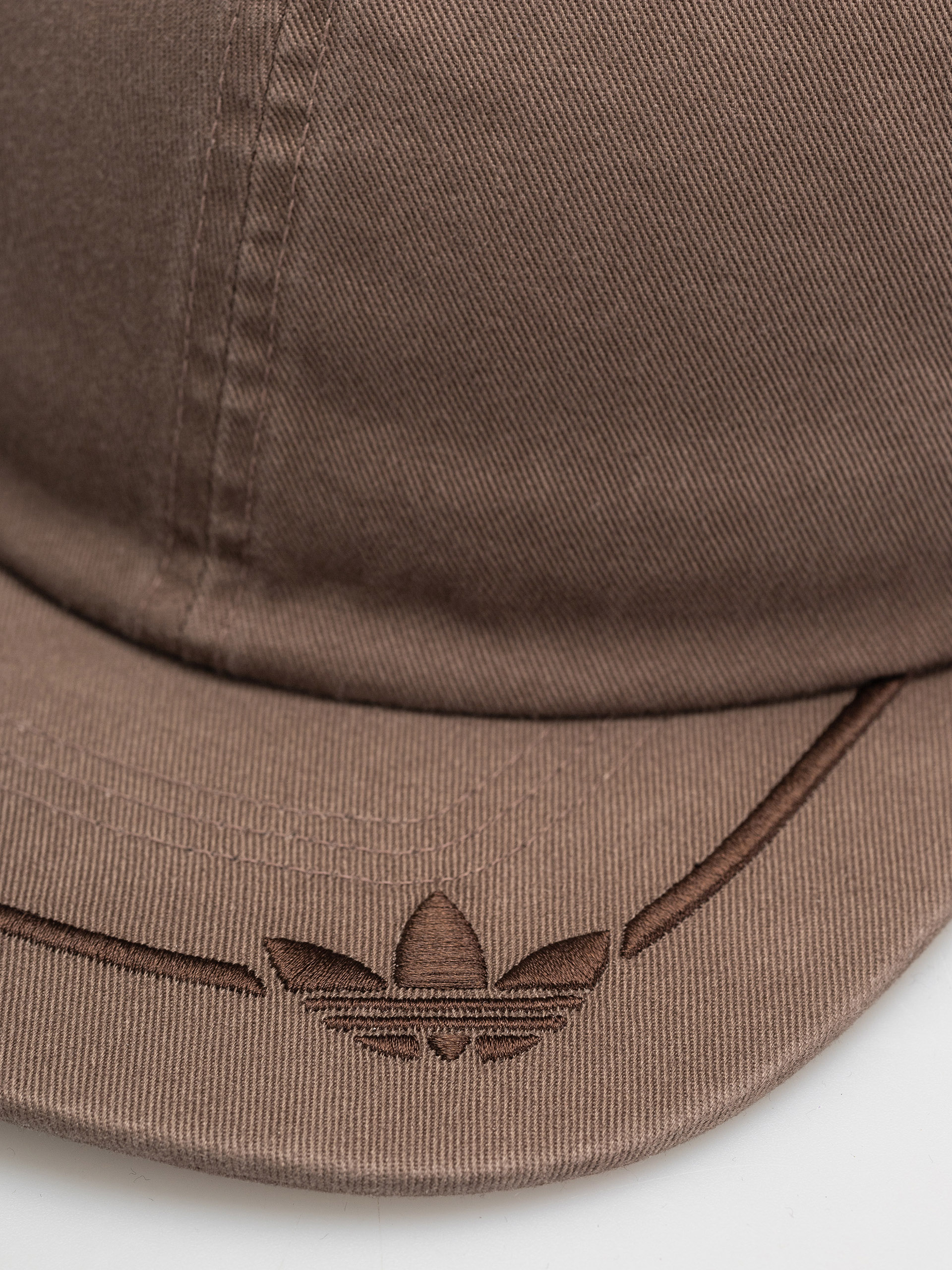 Шапка с козирка adidas Skate (earstr)