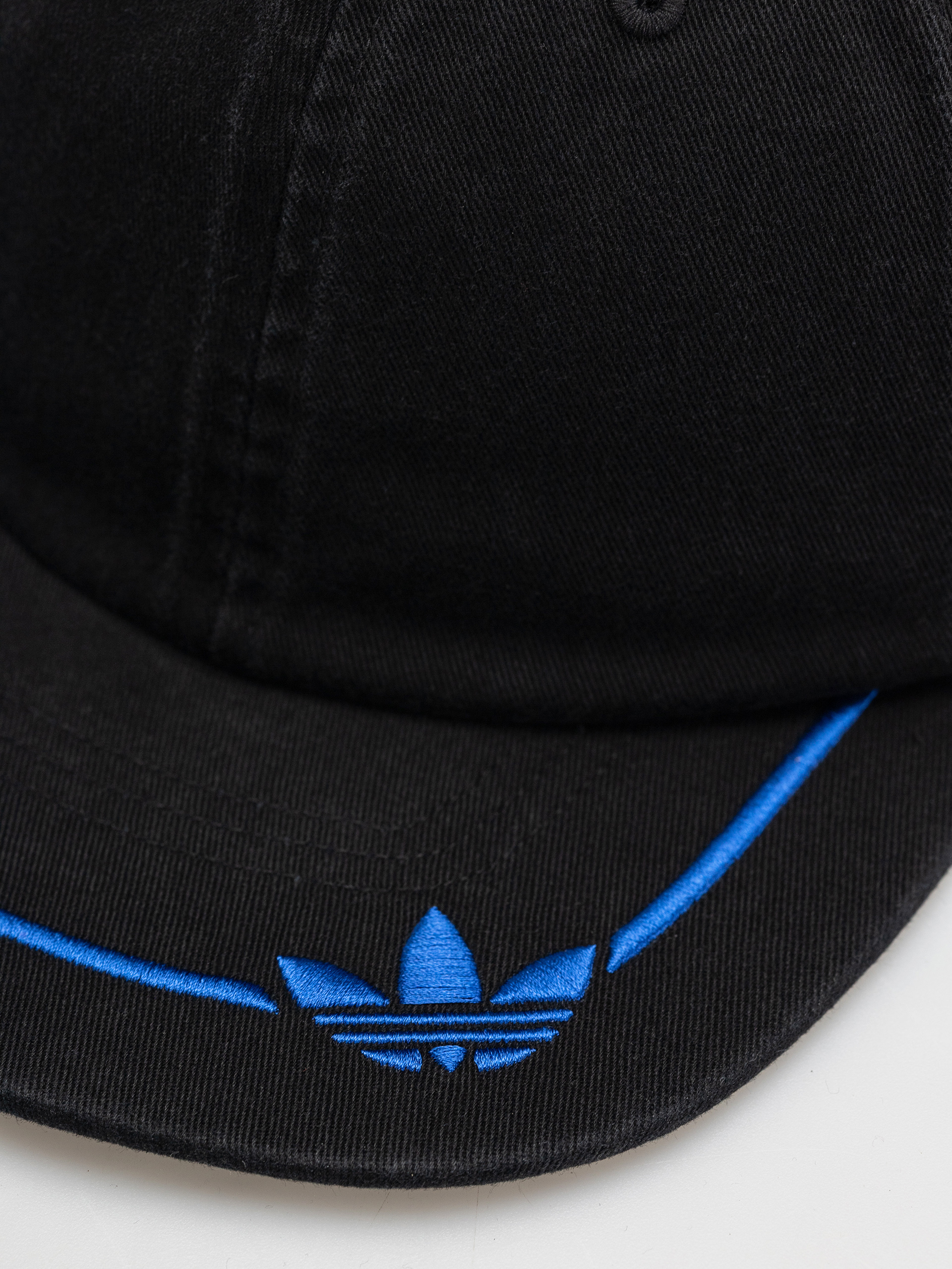 Шапка с козирка adidas Skate (black)