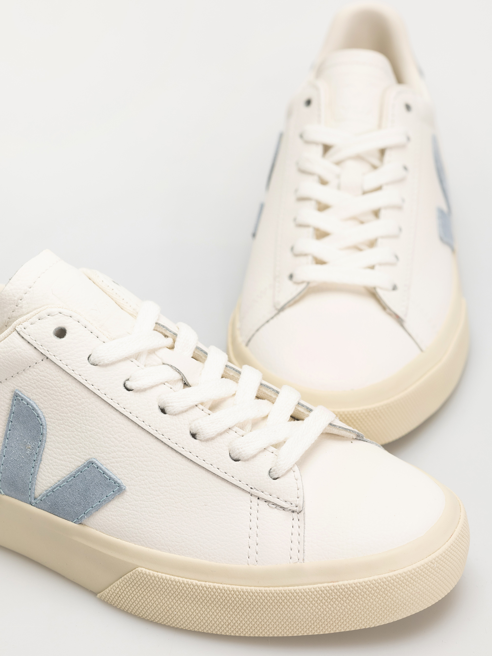 Обувки Veja Campo Wmn (white steel)