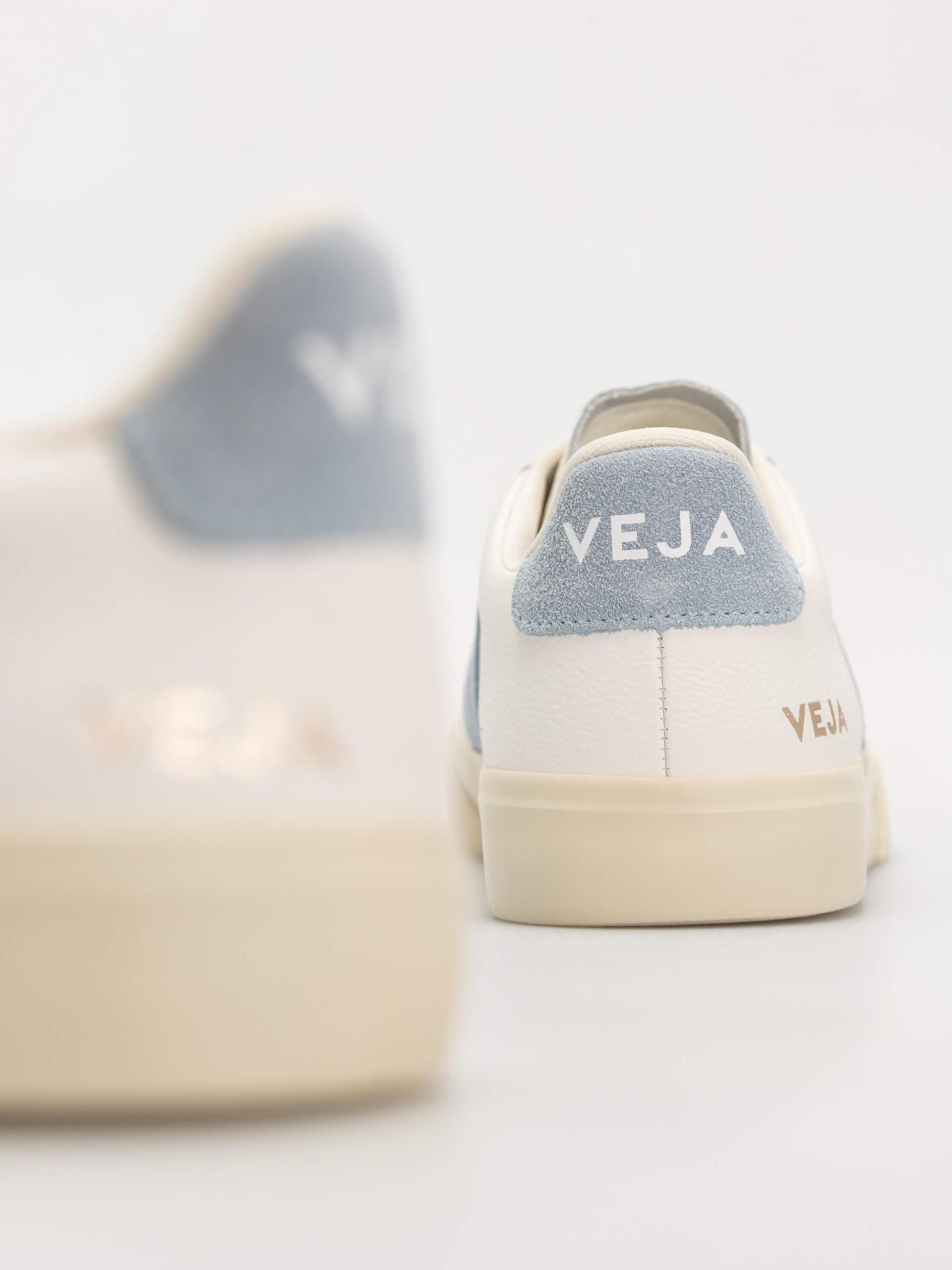 Обувки Veja Campo Wmn (white steel)
