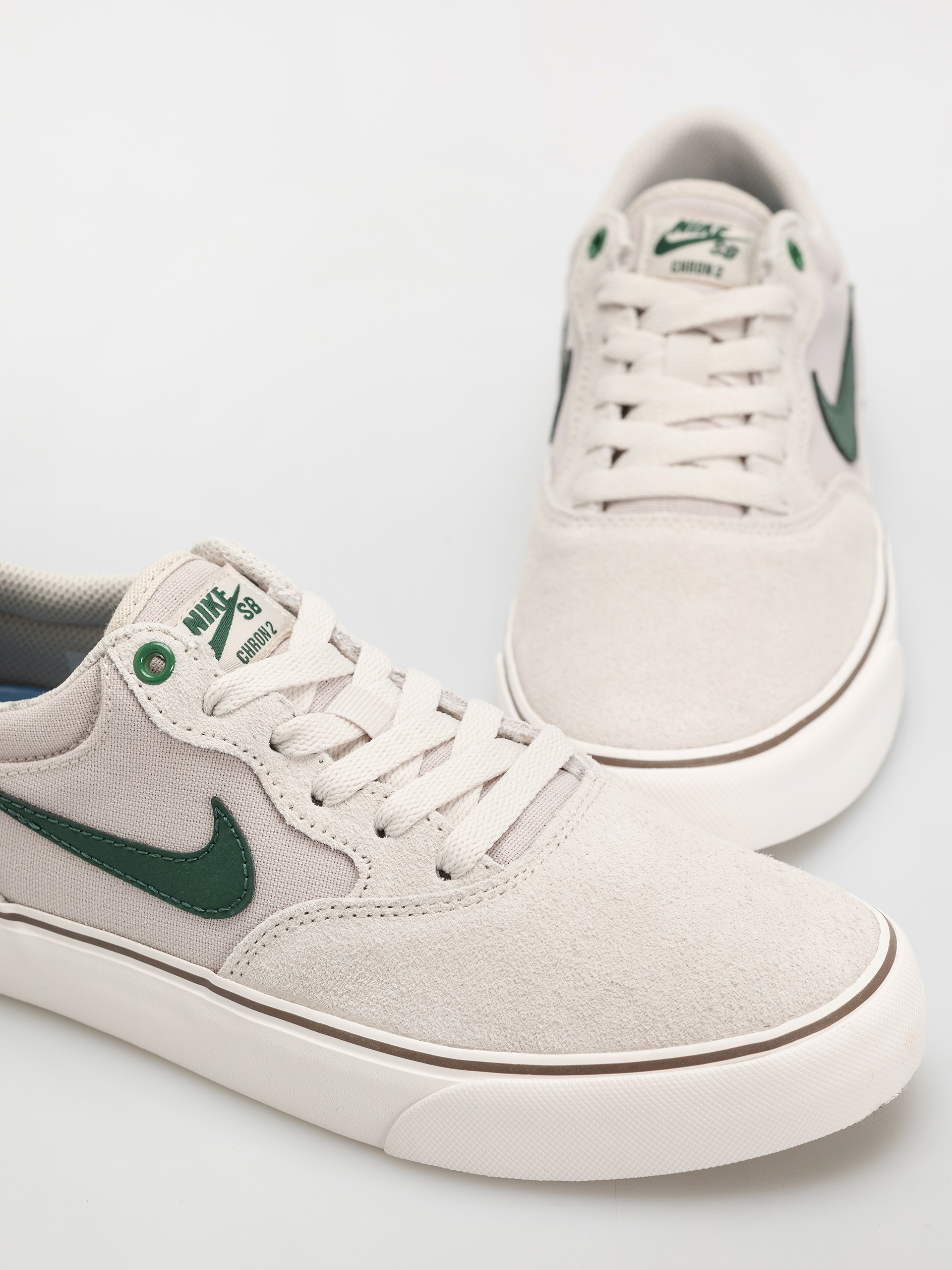 Обувки Nike SB Chron 2 (lt orewood brn/fir phantom mink brown)